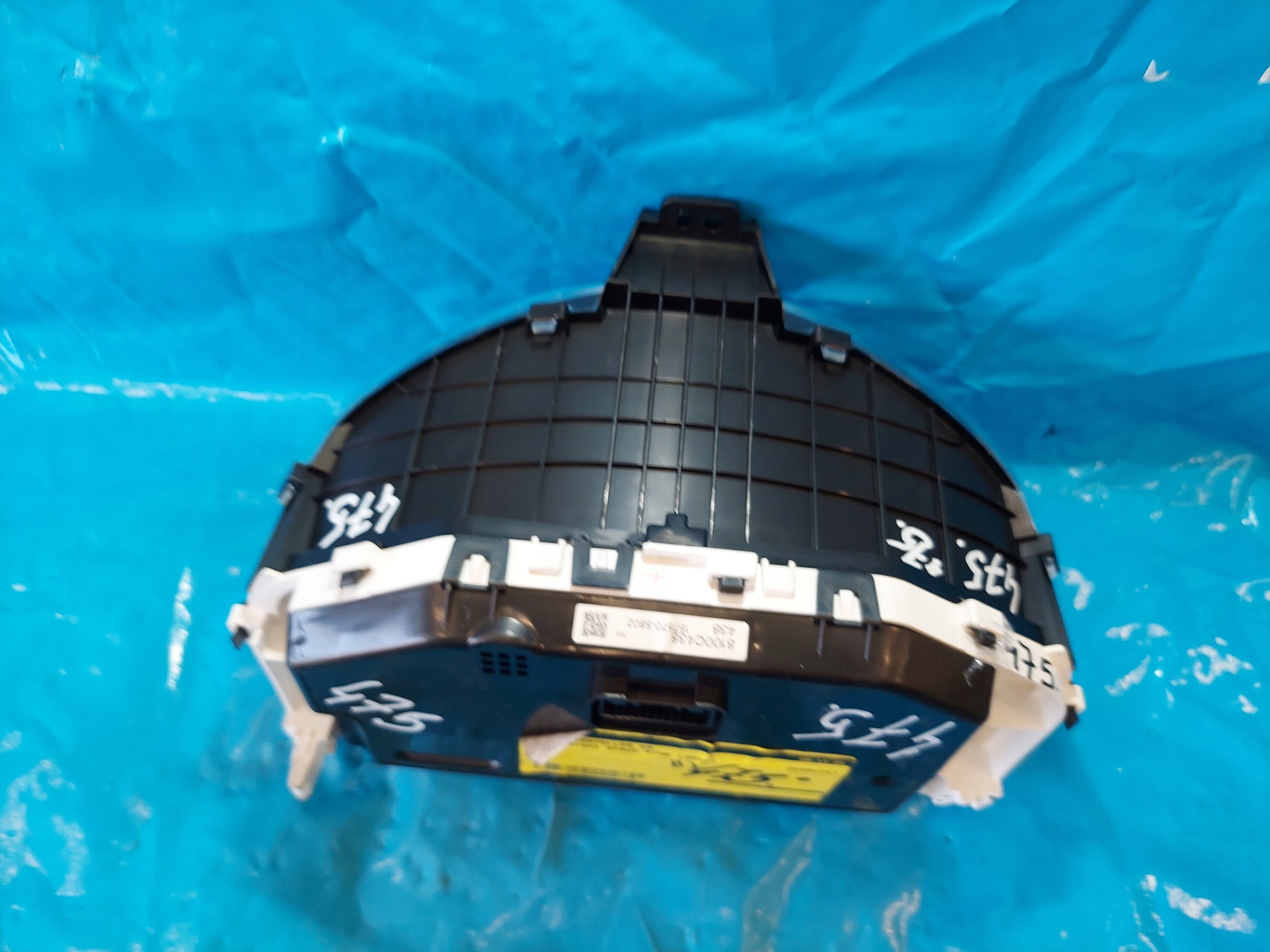 dials clock SPACE STAR 2018 R 8100C438