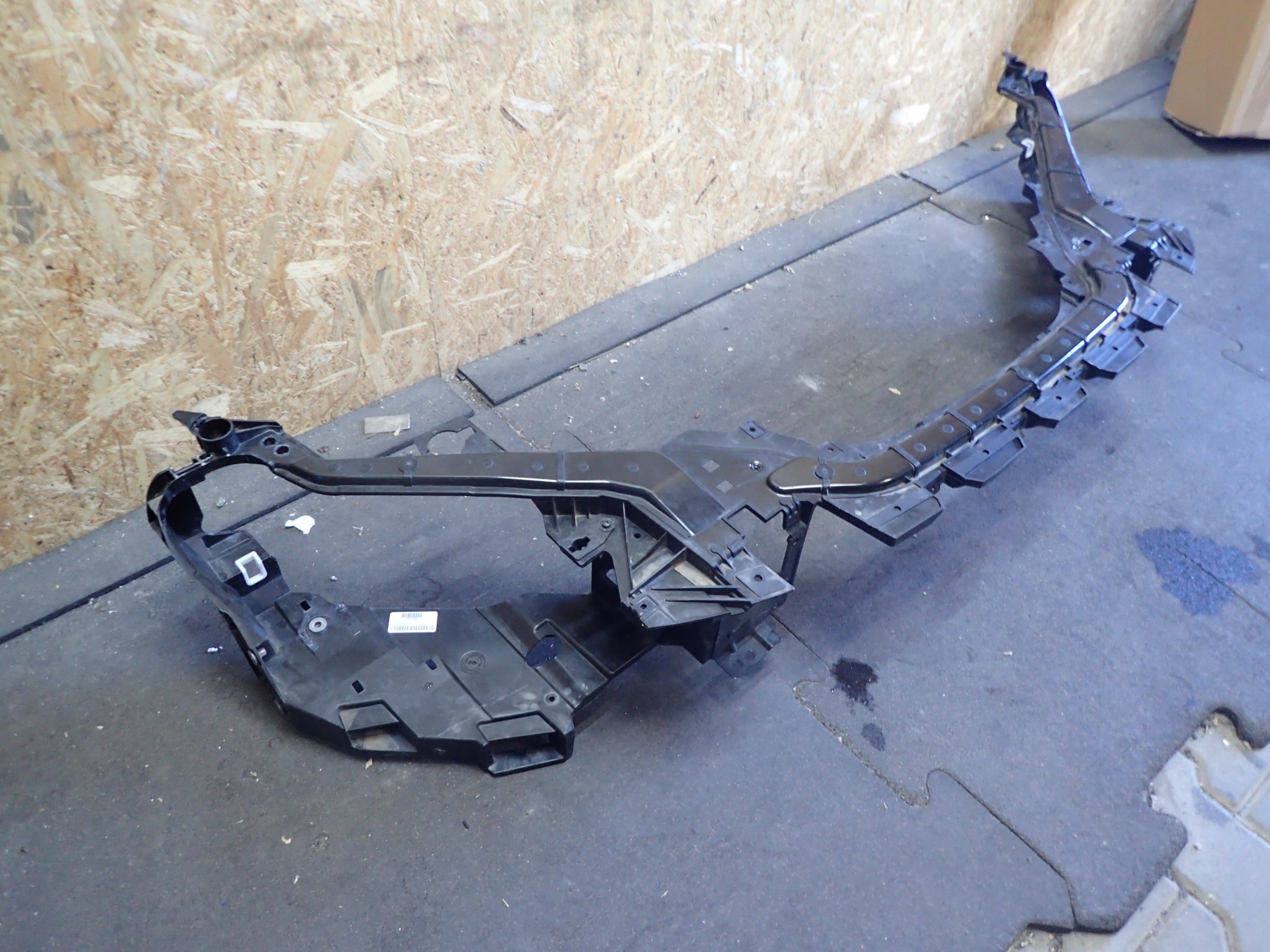 PAS PRZEDNI VOLVO V40 12- 31416490AA Producent części Volvo OE