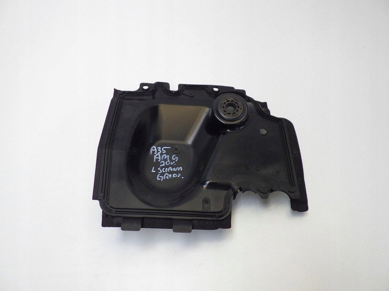 A1776206400 - MERCEDES W177 A35 AMG 20 защита перегородки