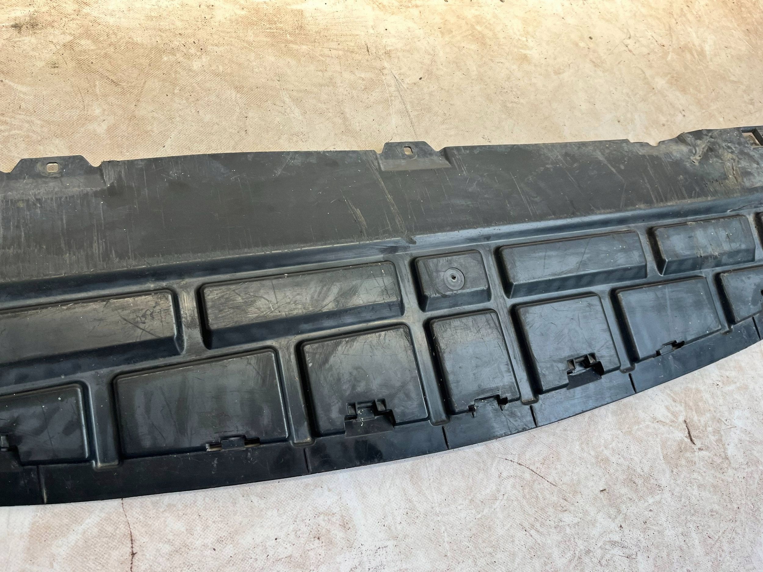 cover below front bumper front MERCEDES-BENZ W447 A4478850136 @M