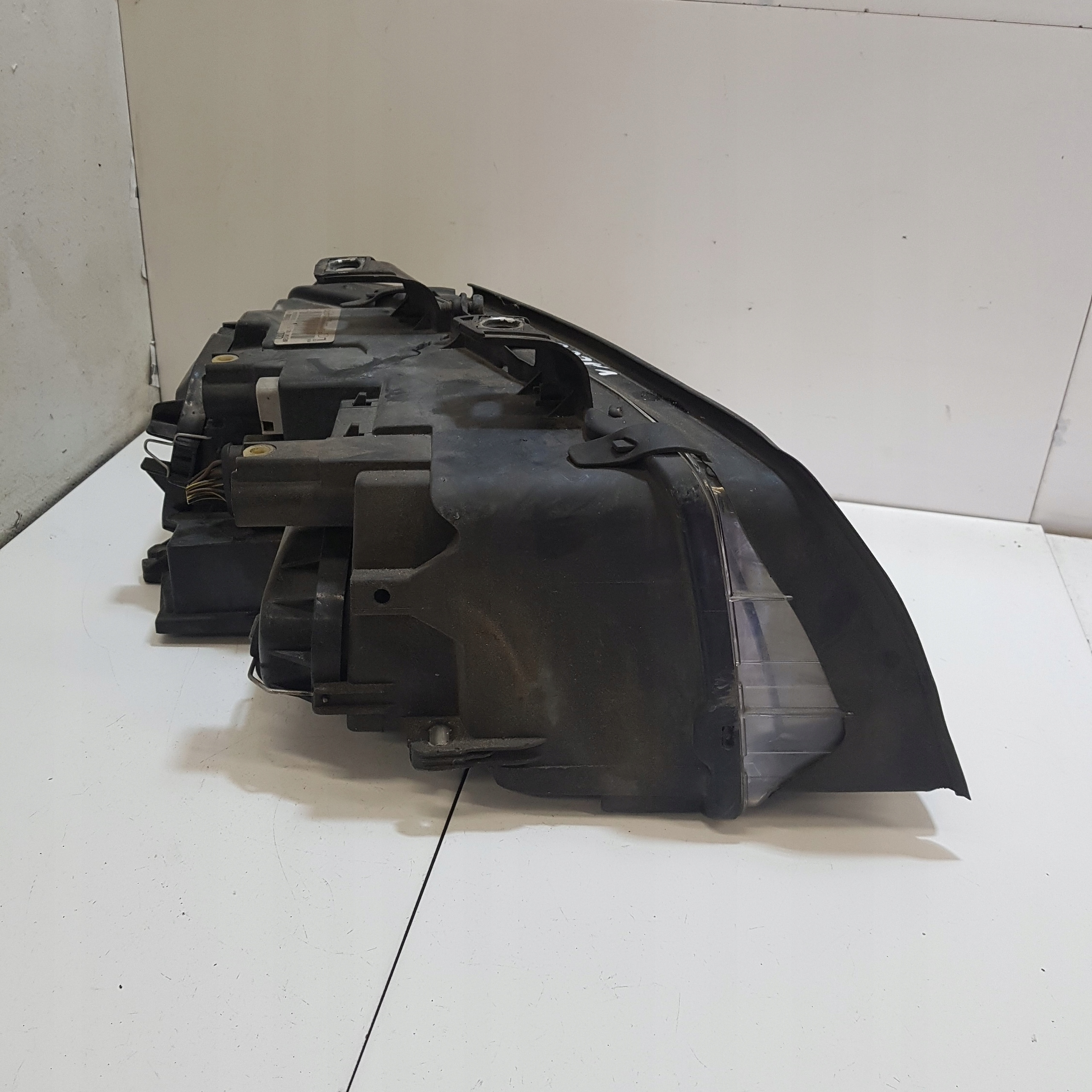 light left front AUDI A4 B6 8E0941003F 89305690