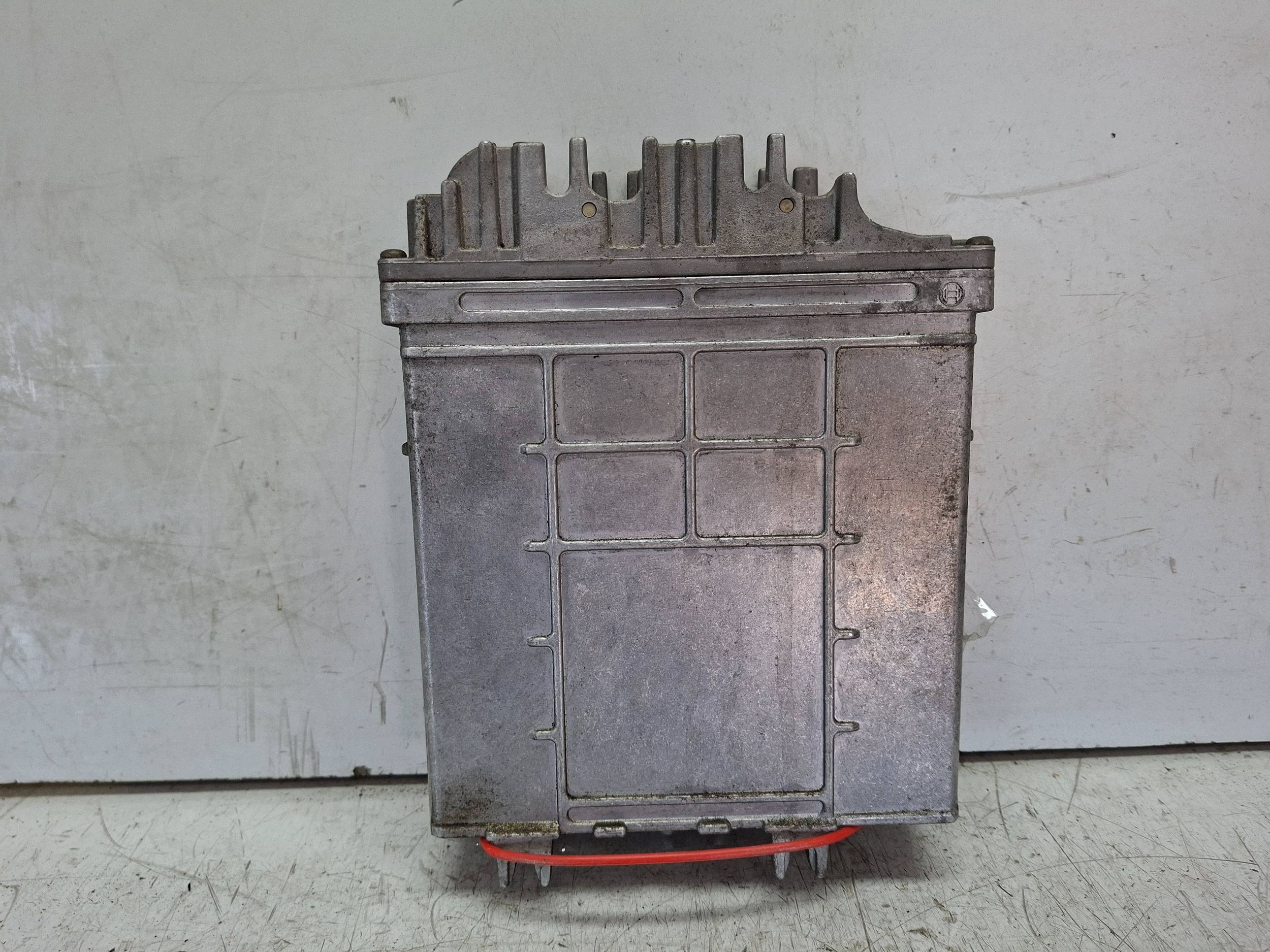 control unit of the engine 0281001877 8200059881 7700107343 RENAULT 1.9 DTI