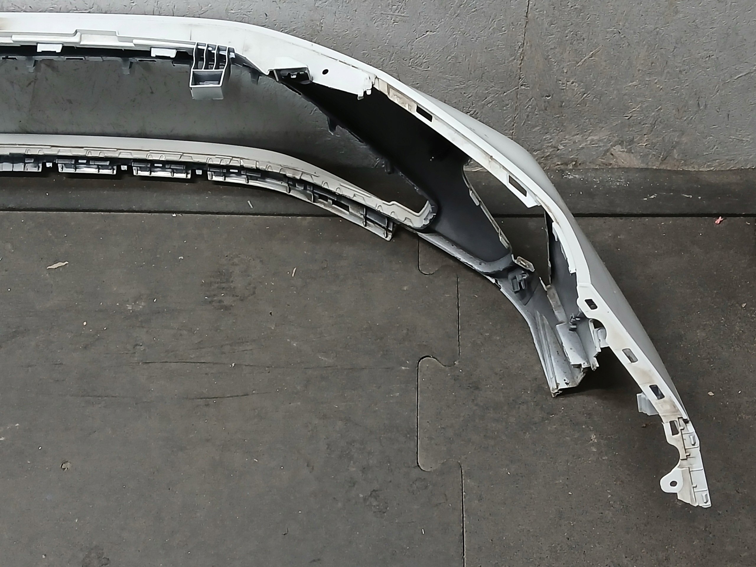 nárazník předek VW TAIGO 2G7