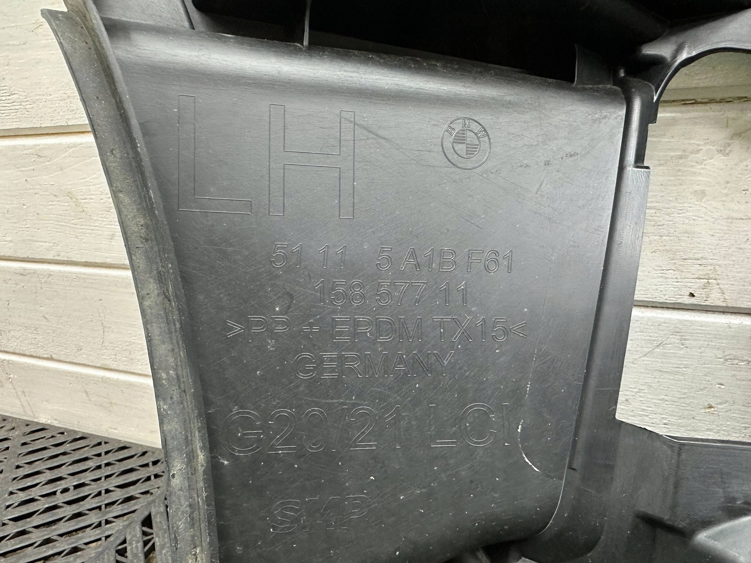 bumper bracket of the front front side left BMW 3 G20 G21 5A1BF61