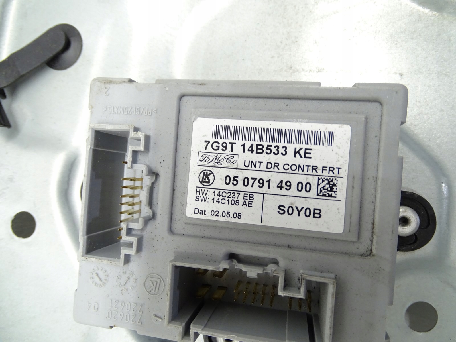 mechanism window regulator left front VOLVO S80 V70 983039-101