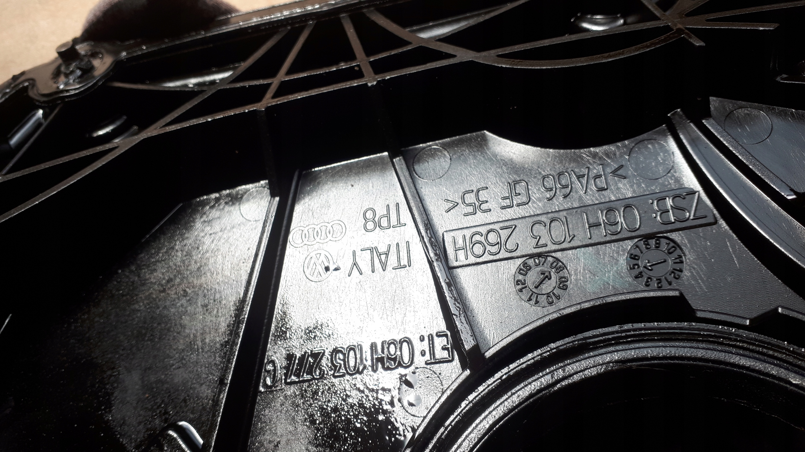 A4 B8 obal kryt rozvodu 1.8 TFSI CAB A5 Q5