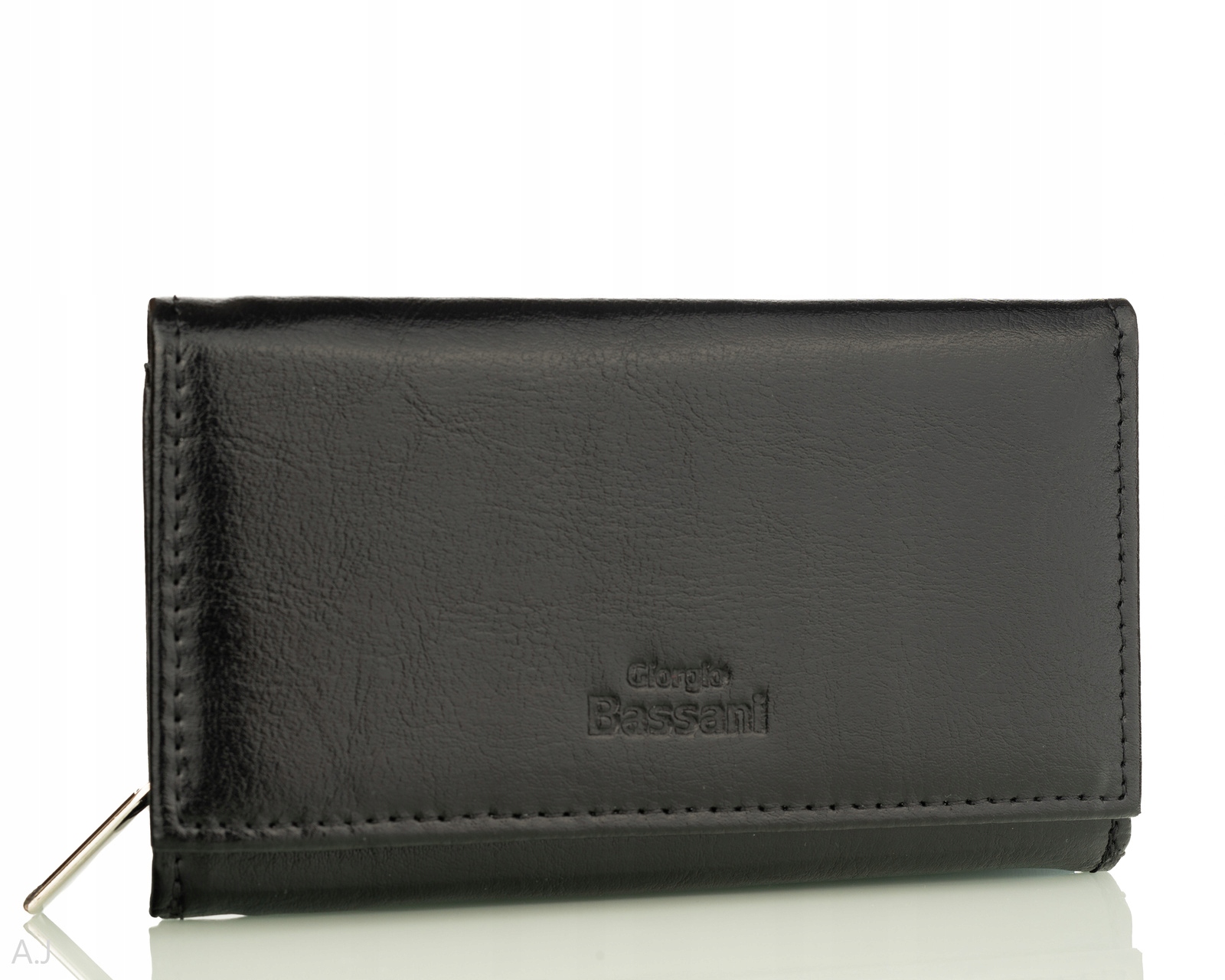 Dámská kožená peněženka, praktická, střední černá, polská výroba, odolná