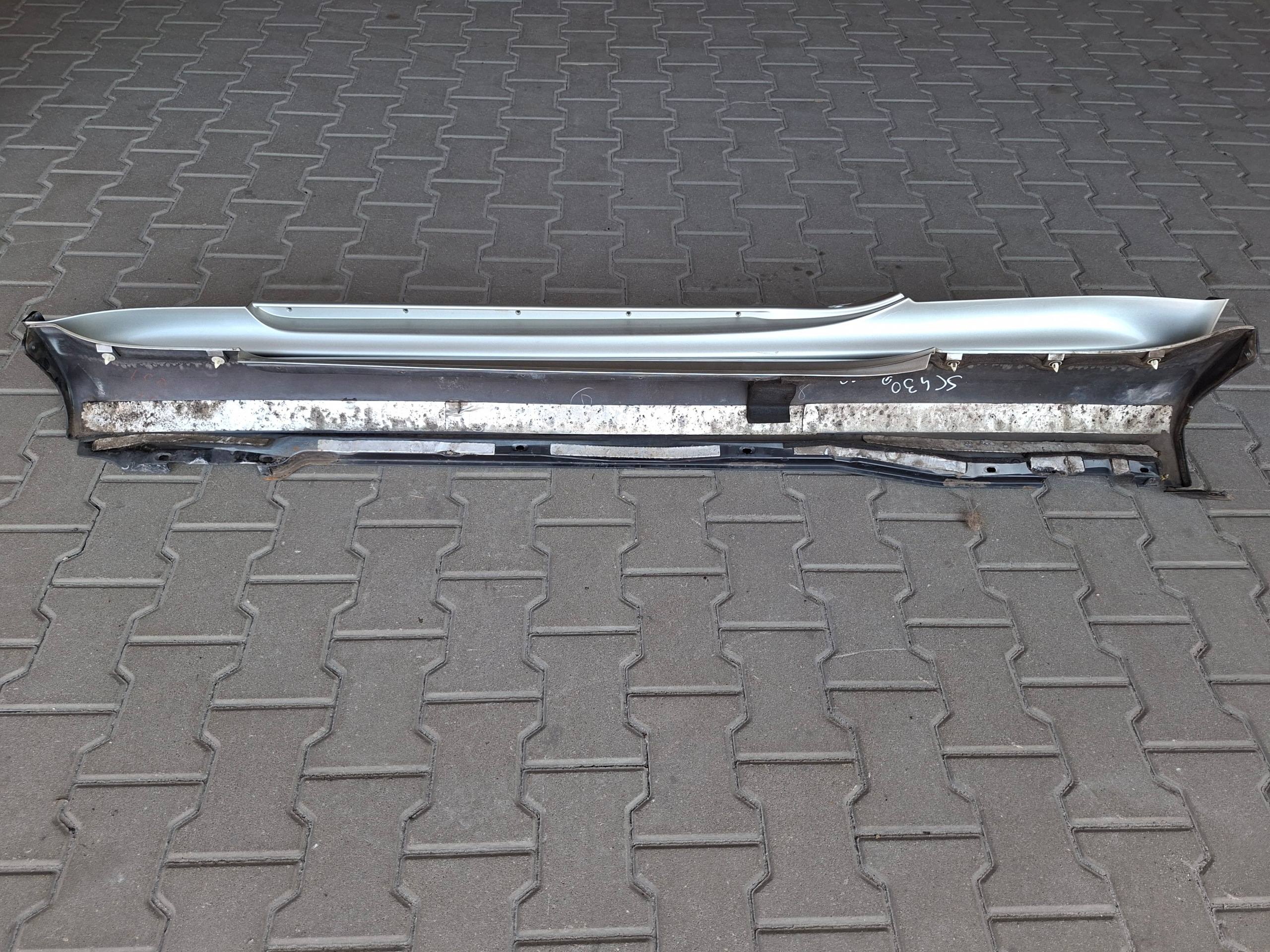 threshold left moulding threshold left LEXUS SC II 430 SC430 1C0