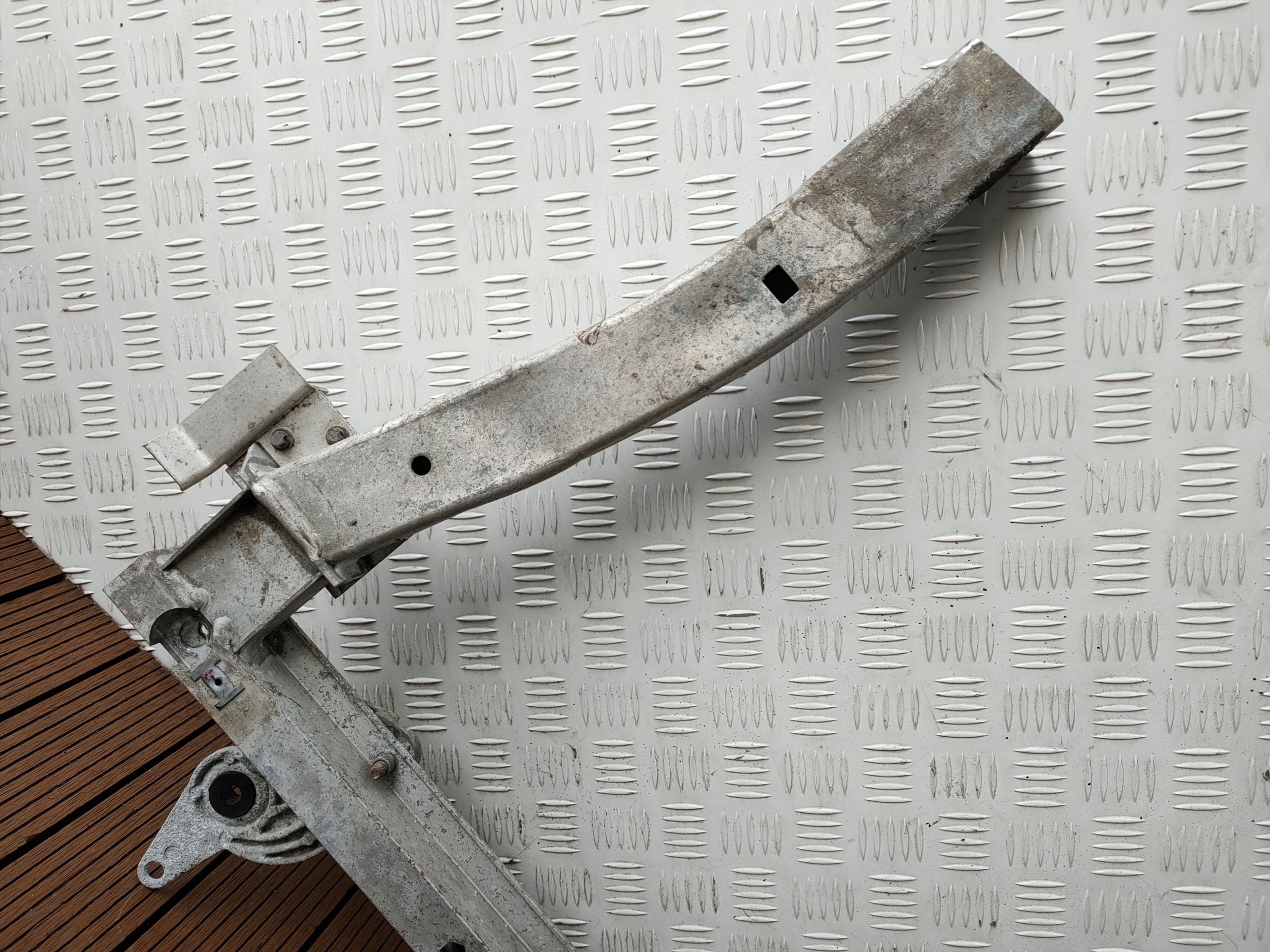 OPEL CORSA E 14-19 radiator stiffener KLY pillar