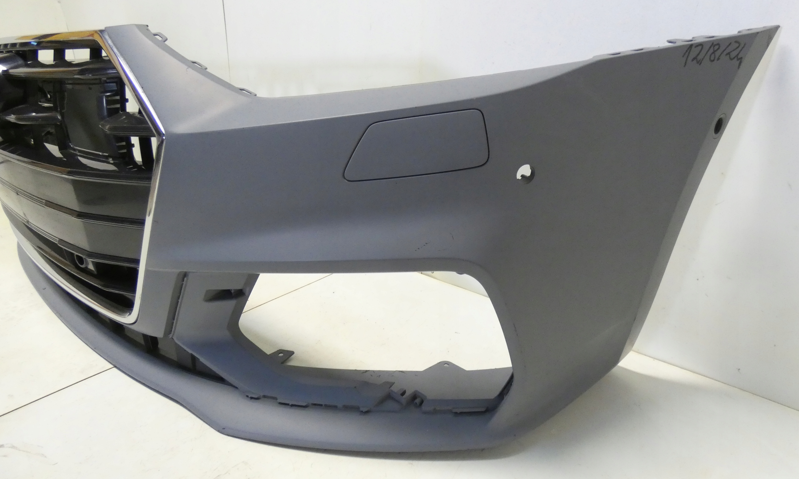 AUDI A7 S-LINE 2018-2023 4K8807437 below 6 PDC washers bumper front front