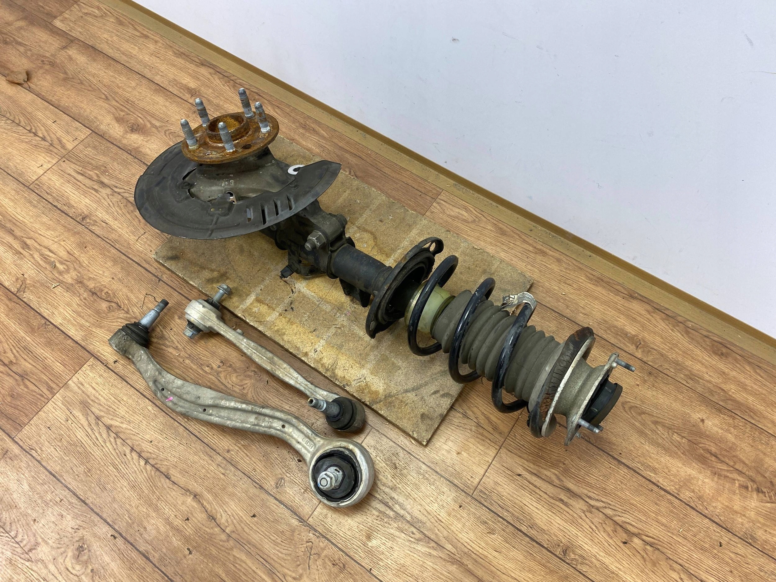 swing front right arm McPherson sususpension Cadillac CTS III 2014+