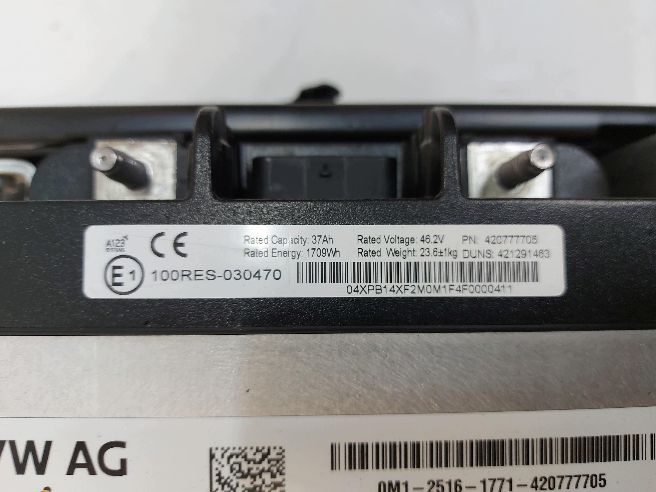AUDI A5 8B3 B10 Bateria boot 37Ah 1079Wh 46,2V 8B3915105J