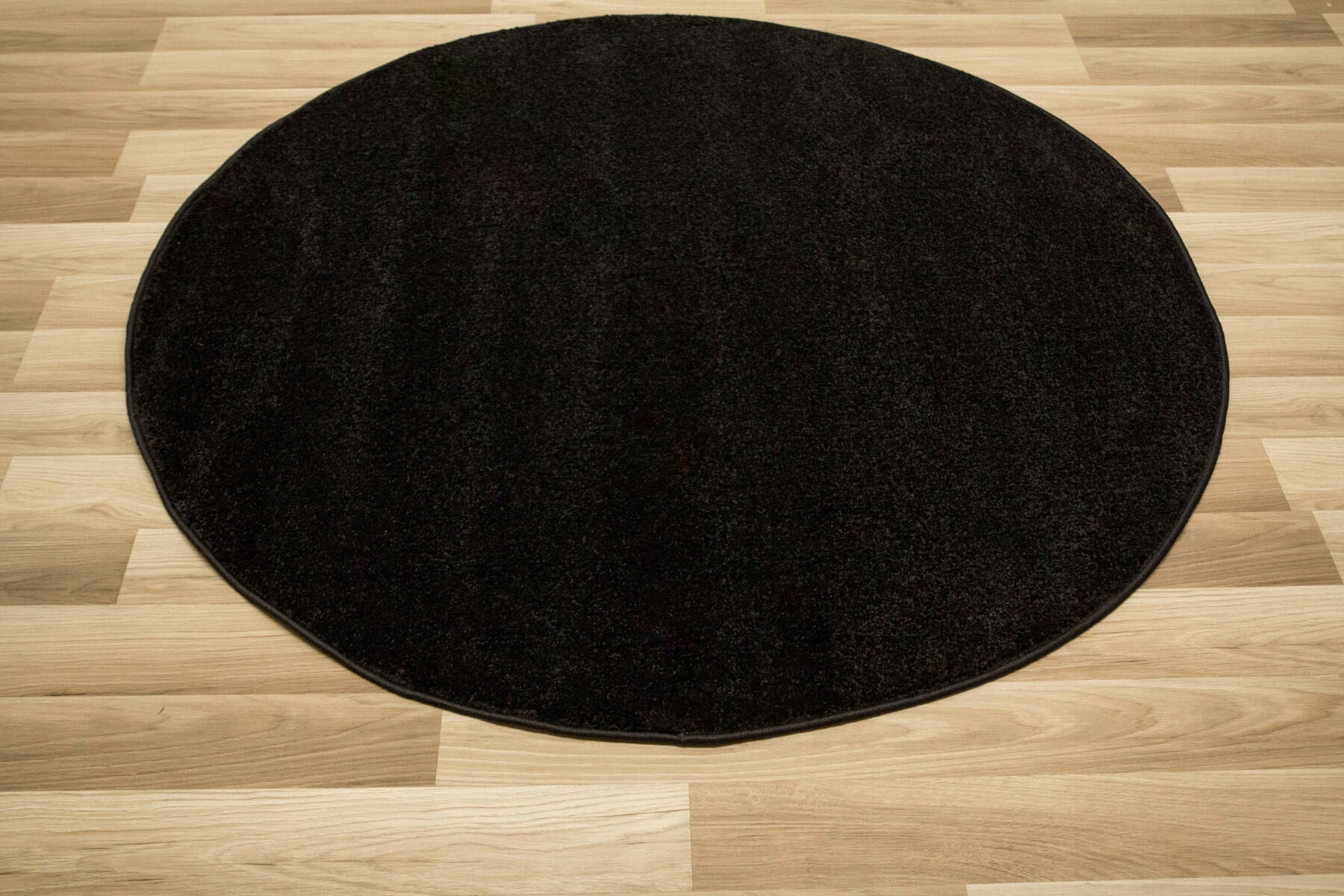 DYWAN OKRĄGŁY CZARNY MODNY MIĘKKIE RUNO DO SALONU POKOJU LIMA śr. 160 cm Marka Akcila