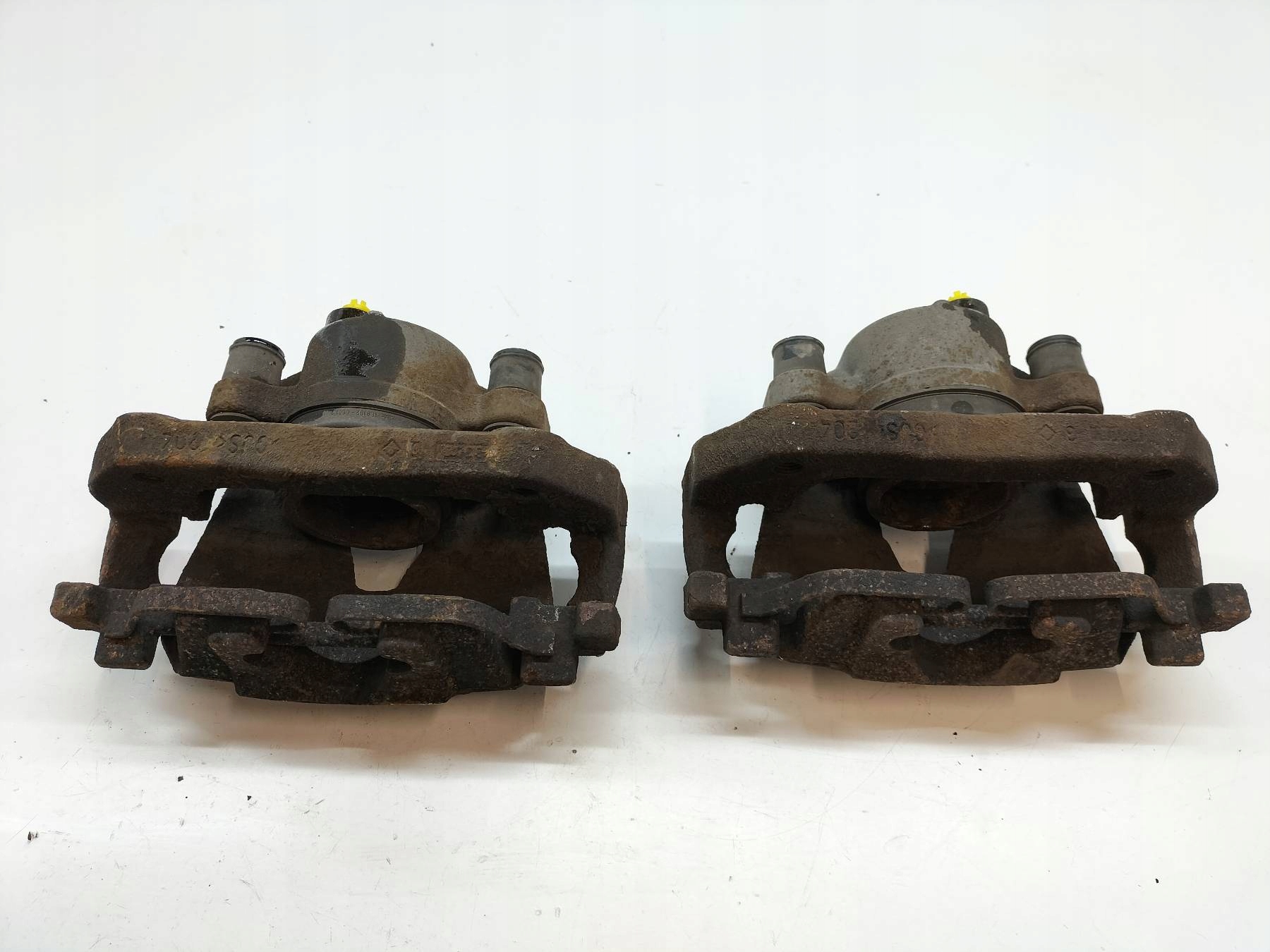 caliper brake left right front 2.0 HDI 180 KM KPL Toyota ProAce II