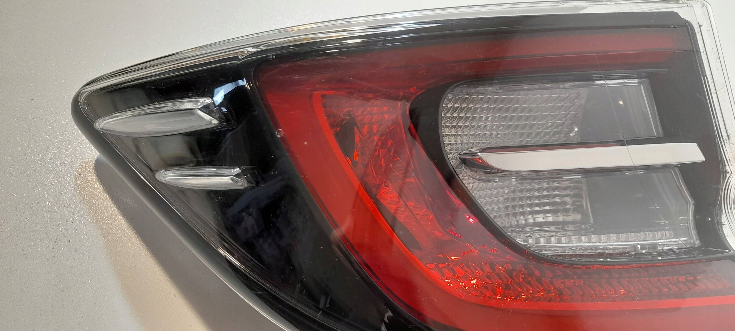 Toyota Corolla E21 Hatchback LED 02429 2019-2022 (R553)