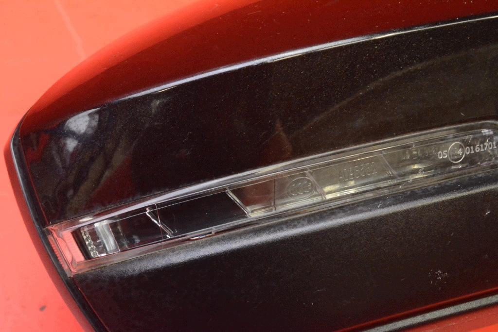 mirror right LF9R EU 5E0857934 SKODA OCTAVIA 3 III LIFT 17-20 6 PIN