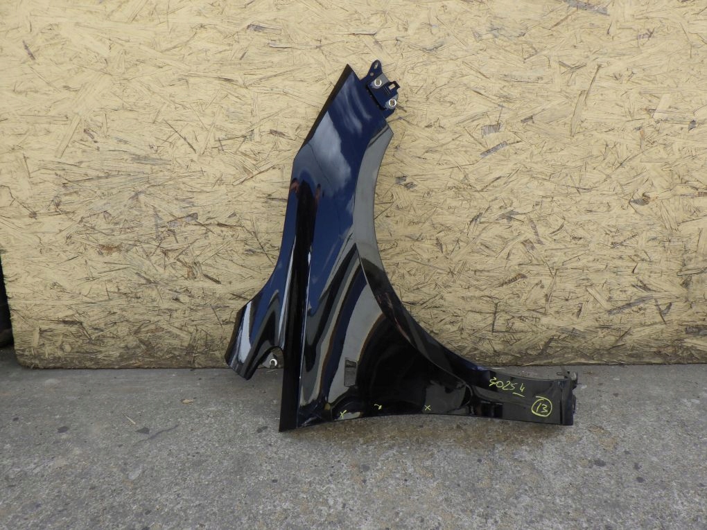 OPEL CORSA E 15- blatník pravý přední
