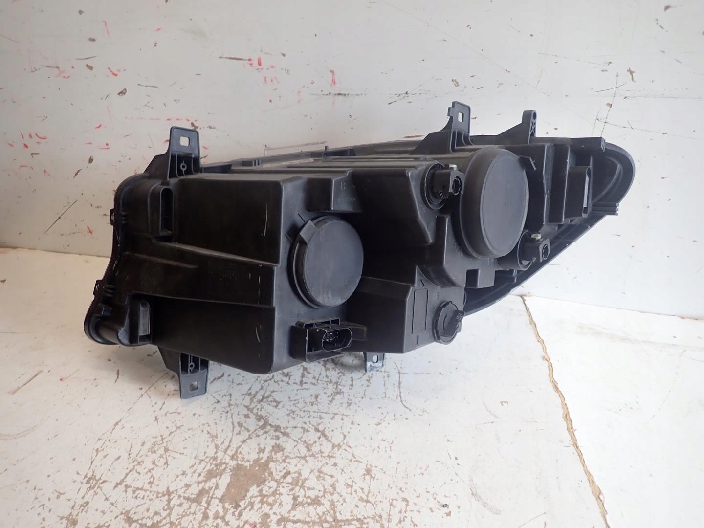 light front right MERCEDES SPRINETR W907 W910 2017