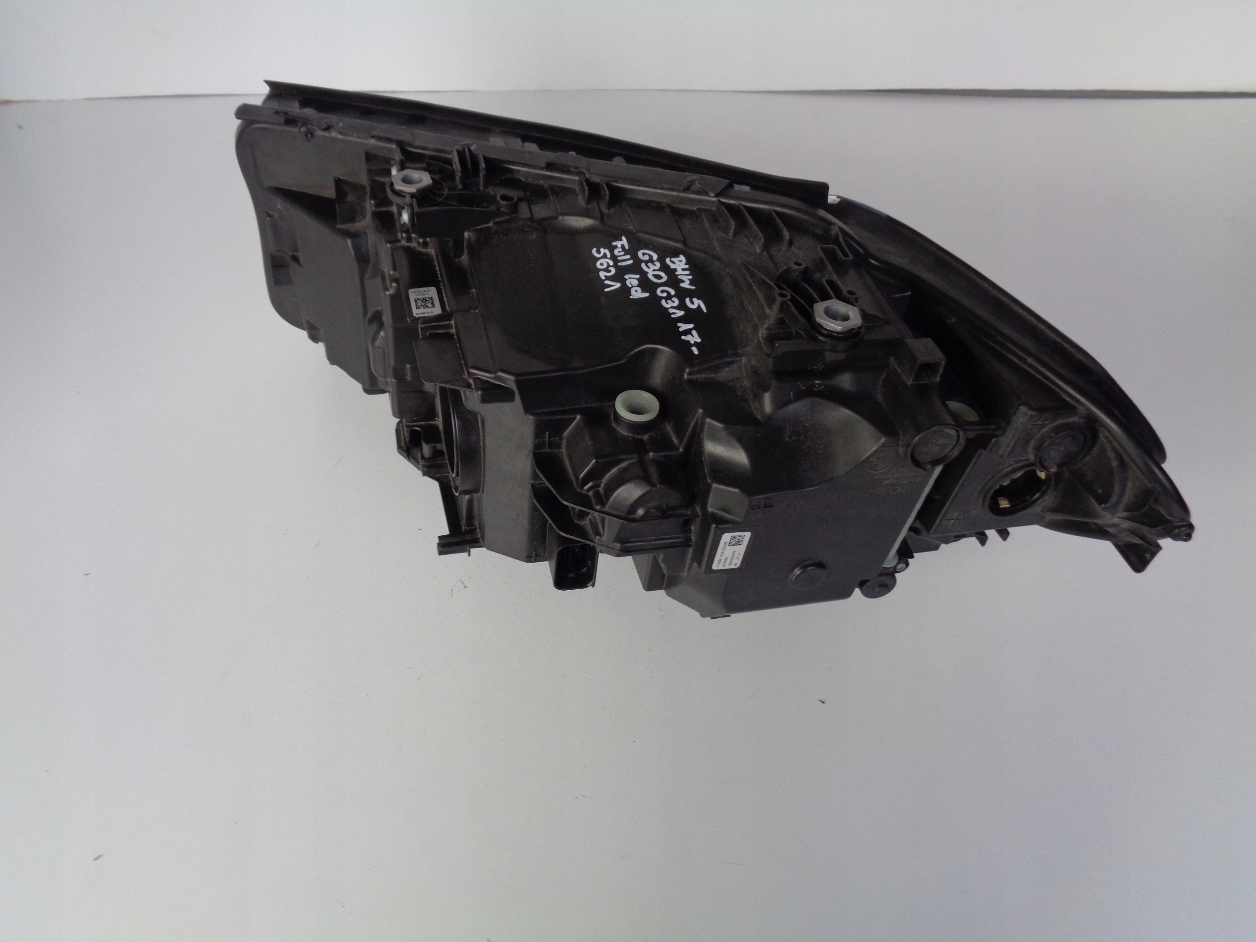 light right REFLEKTOR BMW 5 G30 G31 17- FULL LED