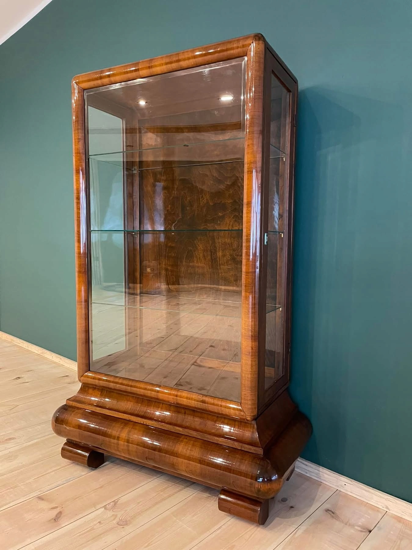 СЕРВАНТ АР-ДЕКО 1940 ГОДА .