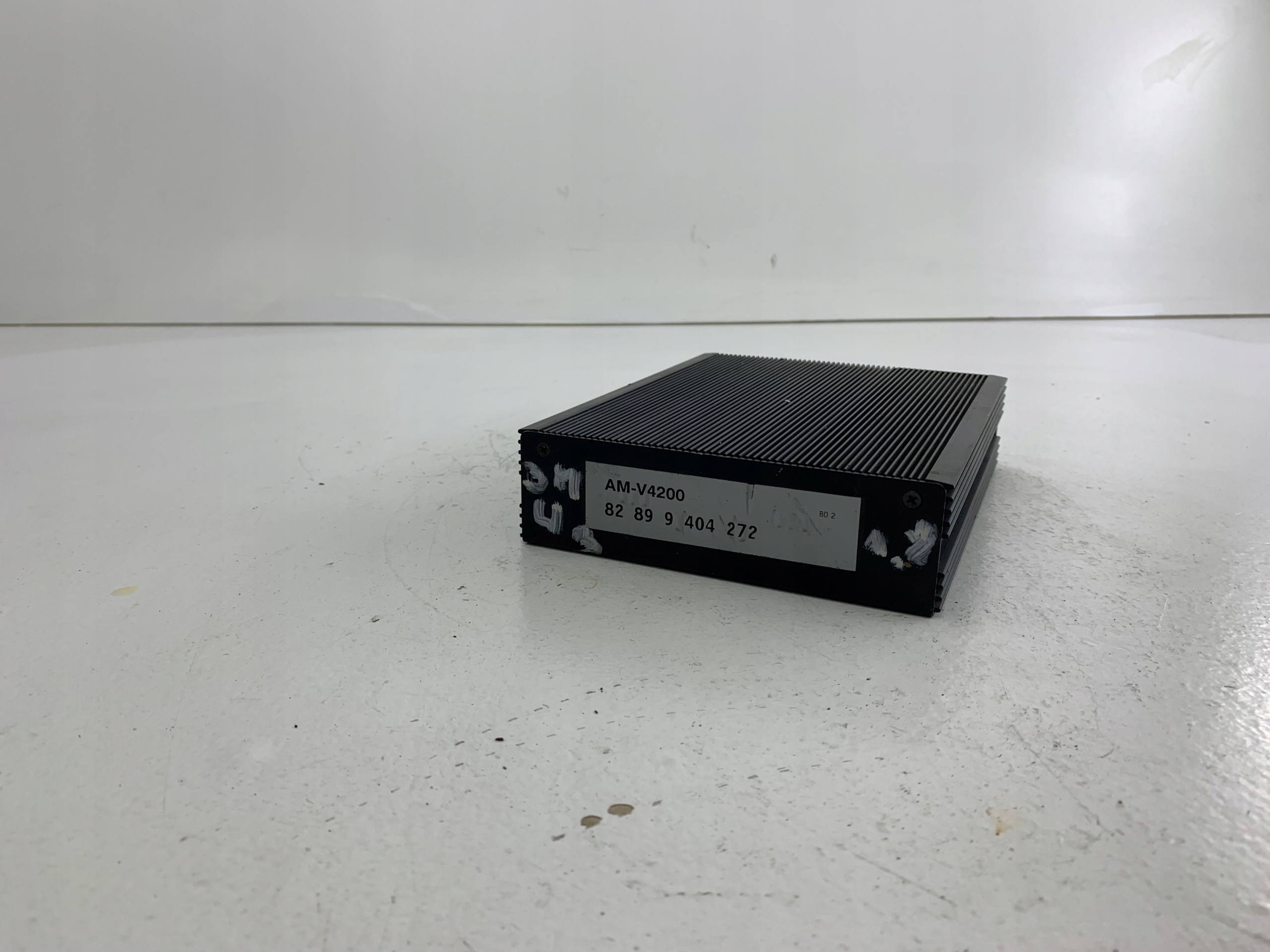 BMW E36 amplifier RADIA 9404272 AM-V4200 M PAKIET