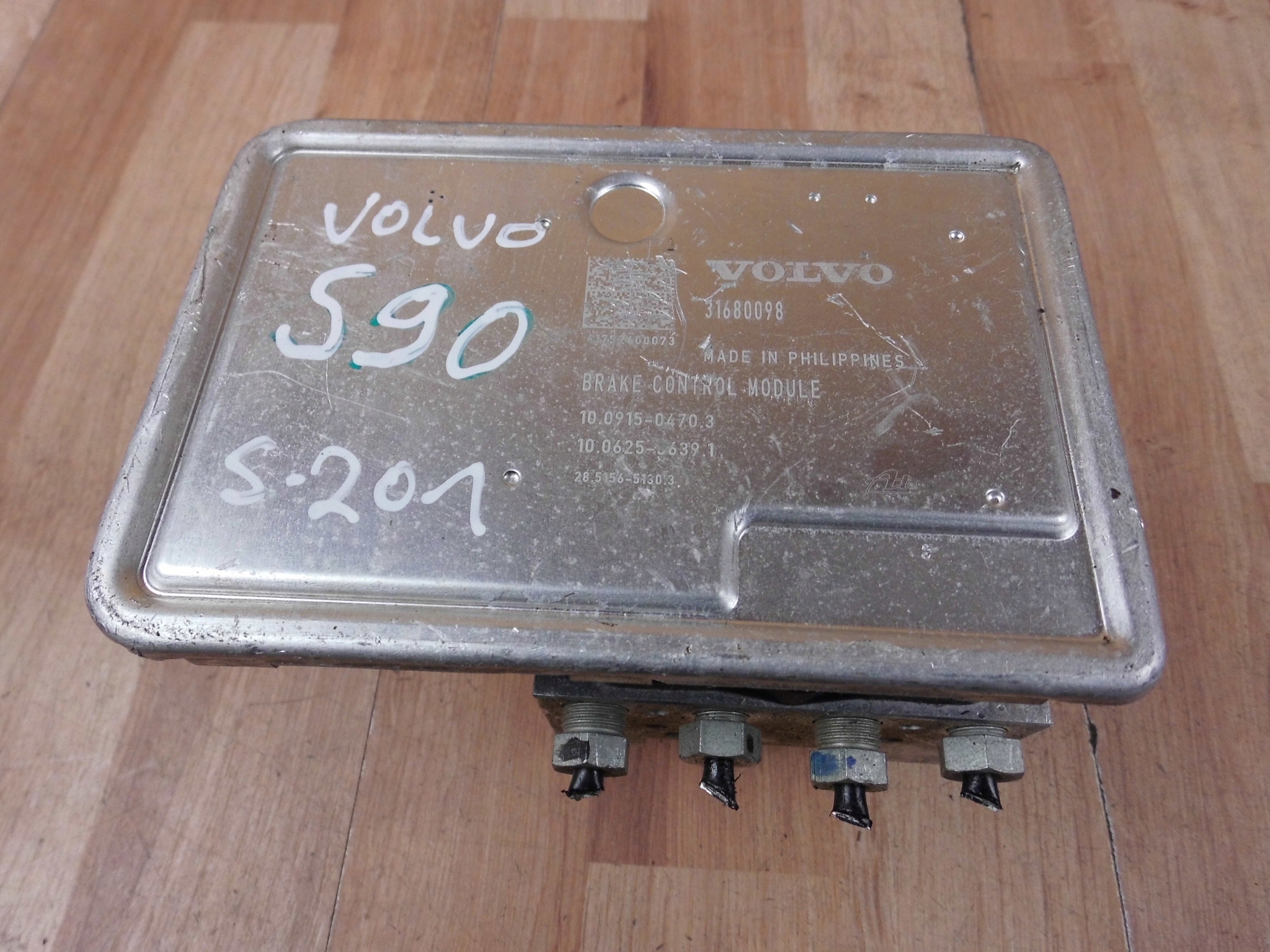 Volvo V90 II S90 XC60 XC90 pumpa ABS 31680098