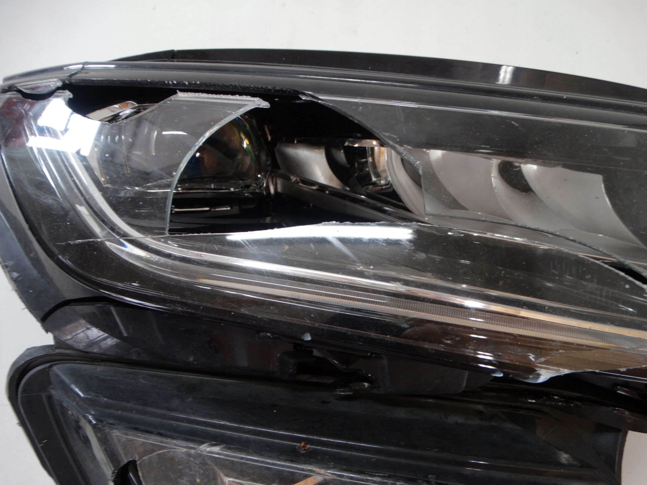 light FULL LED right front SKODA KODIAQ 566941016E