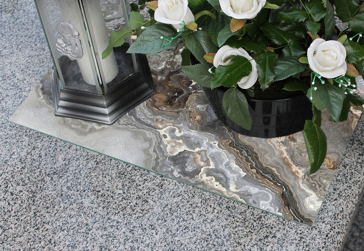 Podstawka na POMNIK Szyba HARTOWANA na ZNICZE KWIATY wzór MARMUR 52x40cm Materiał szkło hartowane