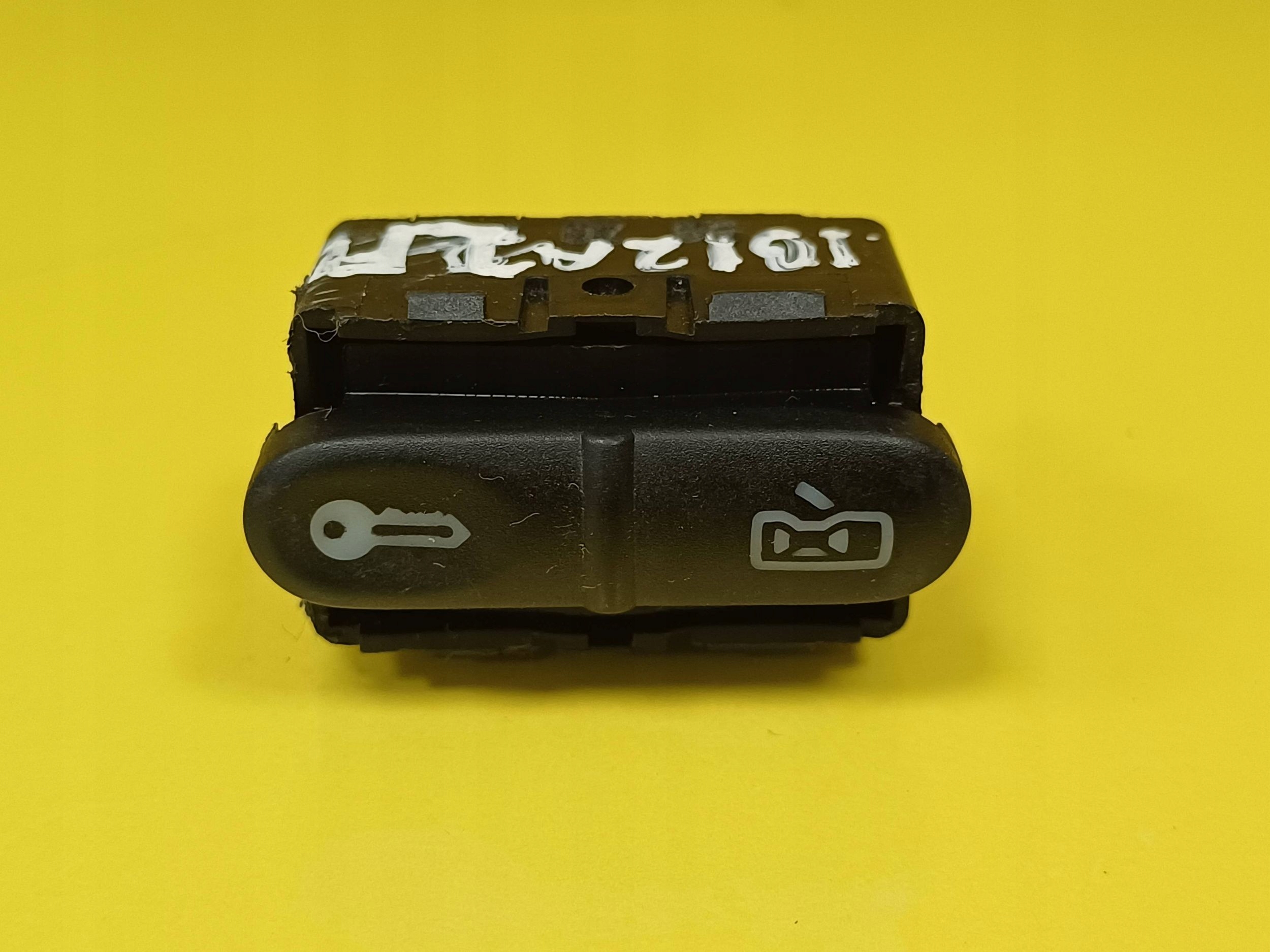 button of a lock central SEAT AROSA 6H0 962 125A