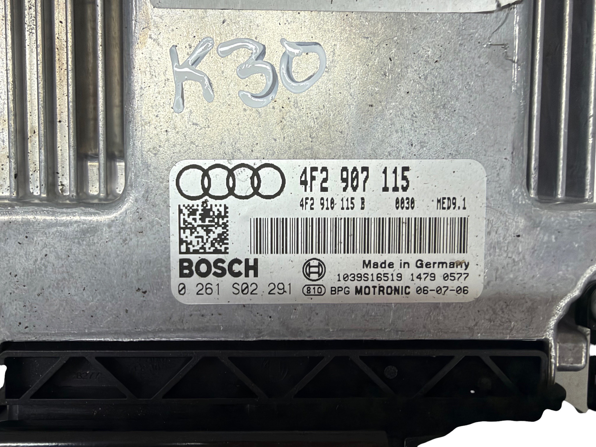 computer bedienteil des motors AUDI A6 C6 2.0 TFSI 4F2907115