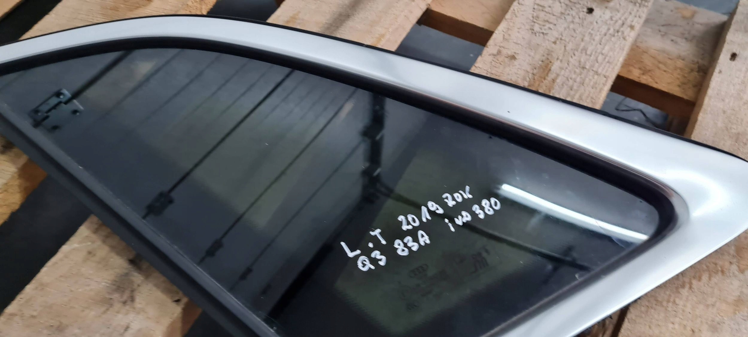 Q3 83A window bodywork left left rear part AS3 2019R 83A845297E
