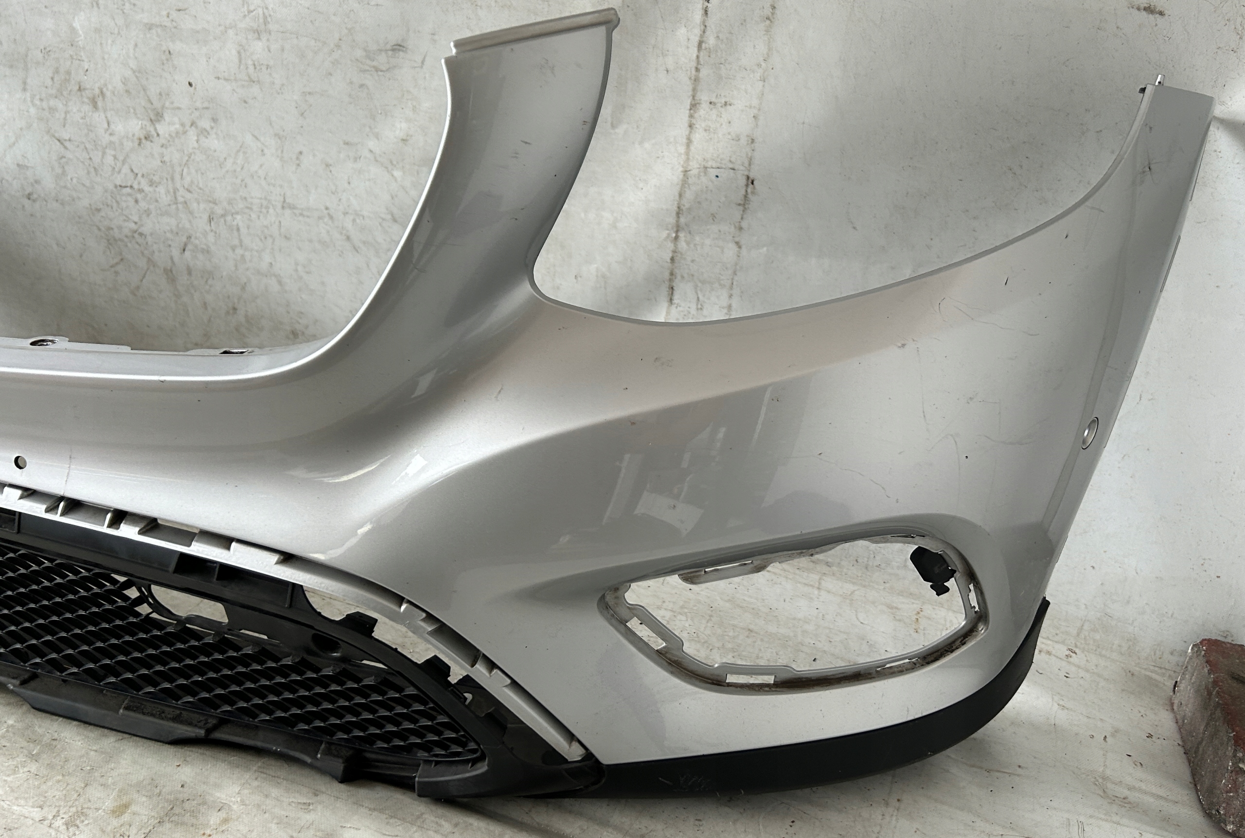 STOSSSTANGE VORNE VORNE MERCEDES GLC 253 PDC