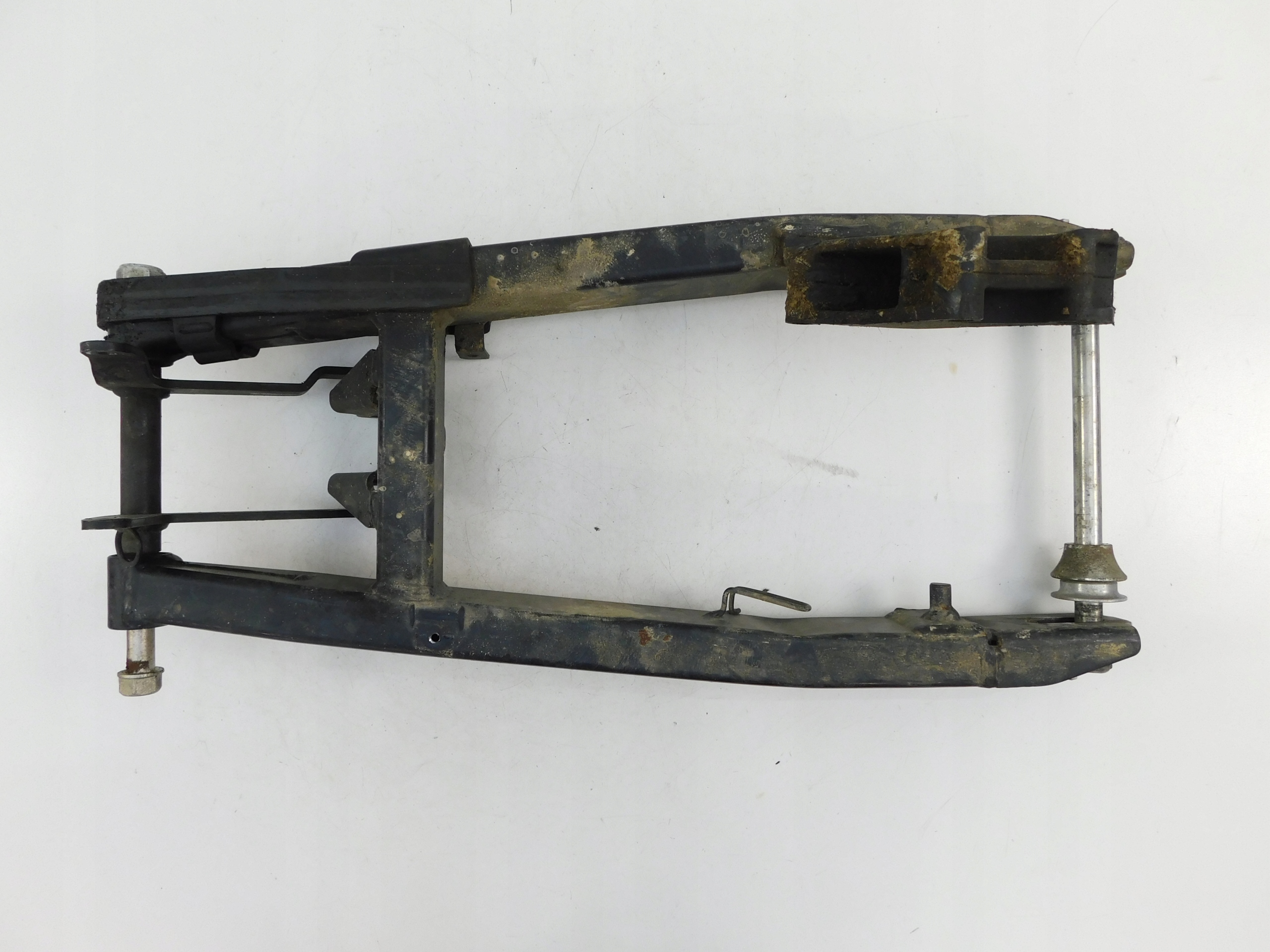 YAMAHA XT 125 WAHACZ TYLNY TYŁ