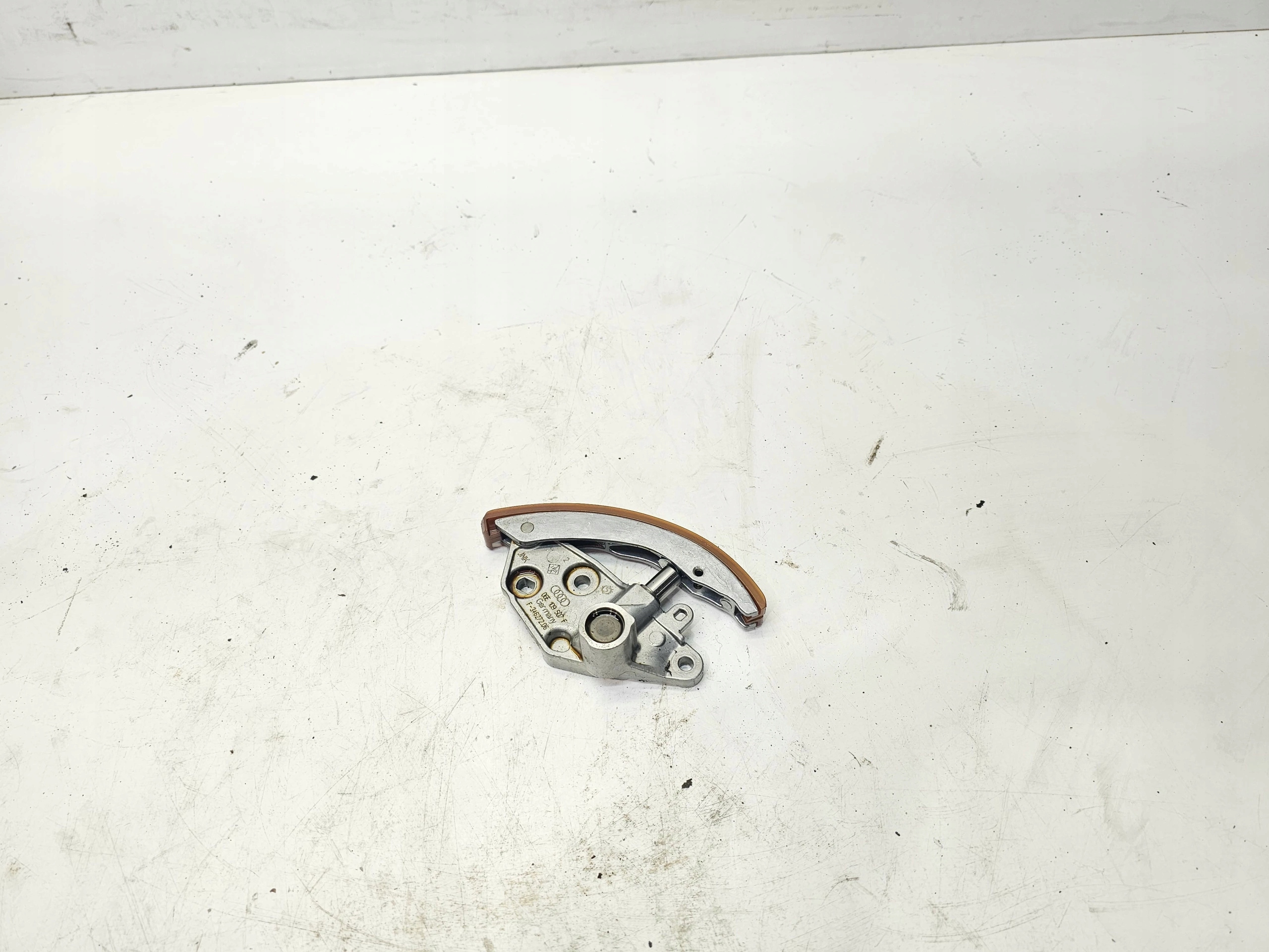 Support de la distribution AUDI A6 C7 A7 4G S4 S5 3.0 TFSI CRE 06E109507F