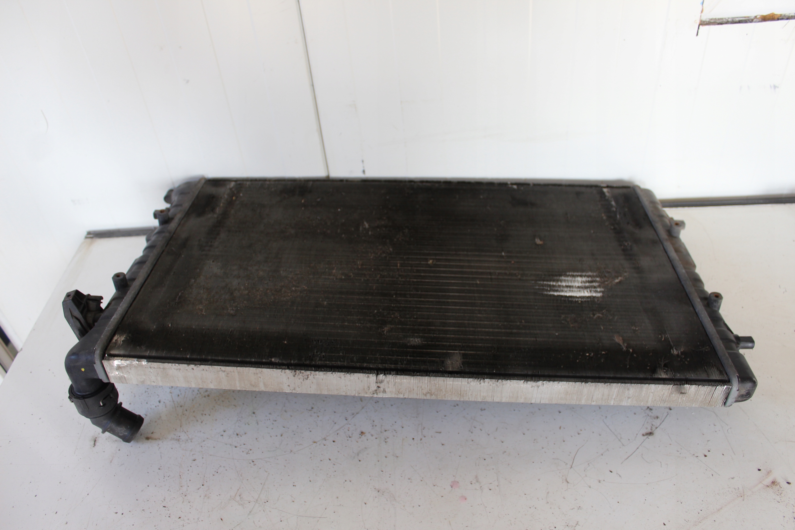 VW GOLF 4 IV 1,8 CHŁODNICA WODY Producent części Valeo