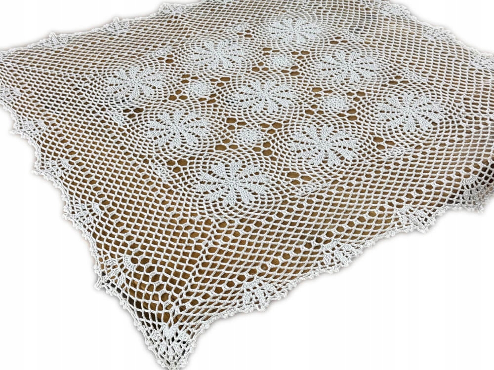 Obrus szydełkowy 85x85 cm biały kwadratowy