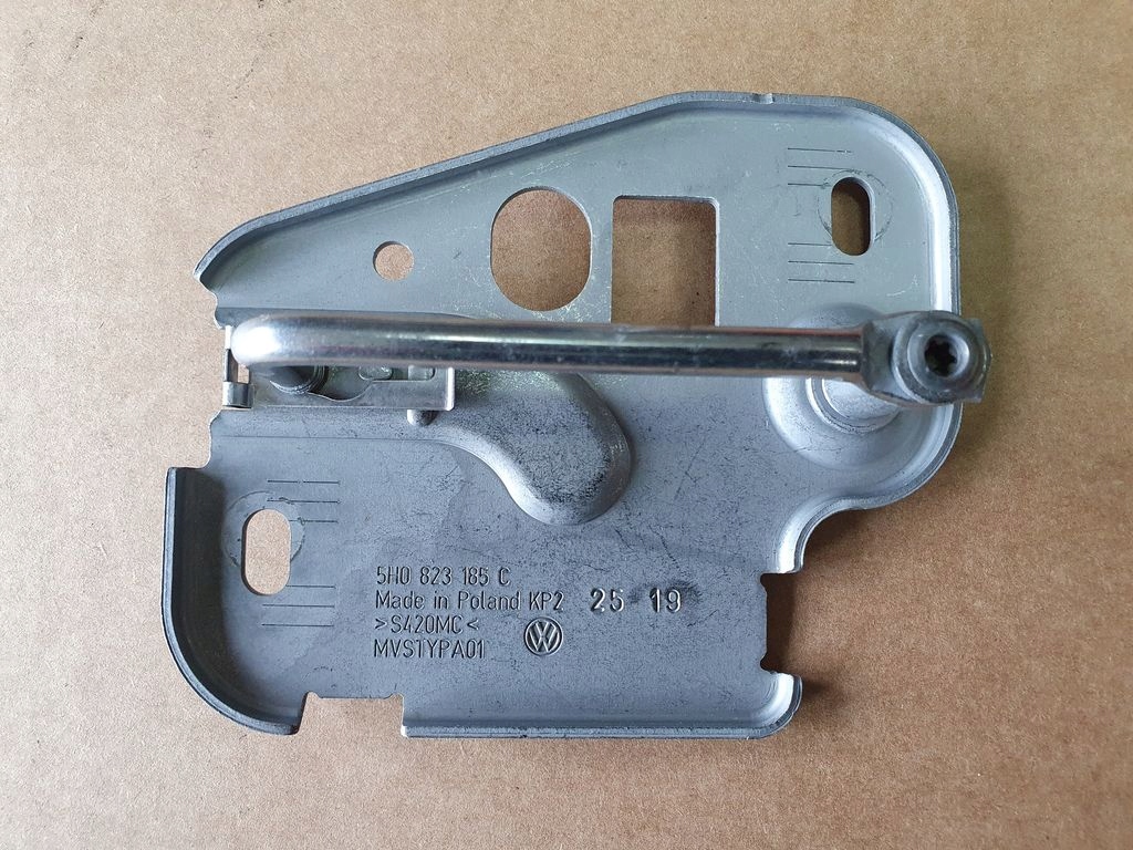 lock towing bonnets VW GOLF 8 VIII 5H0823185C original