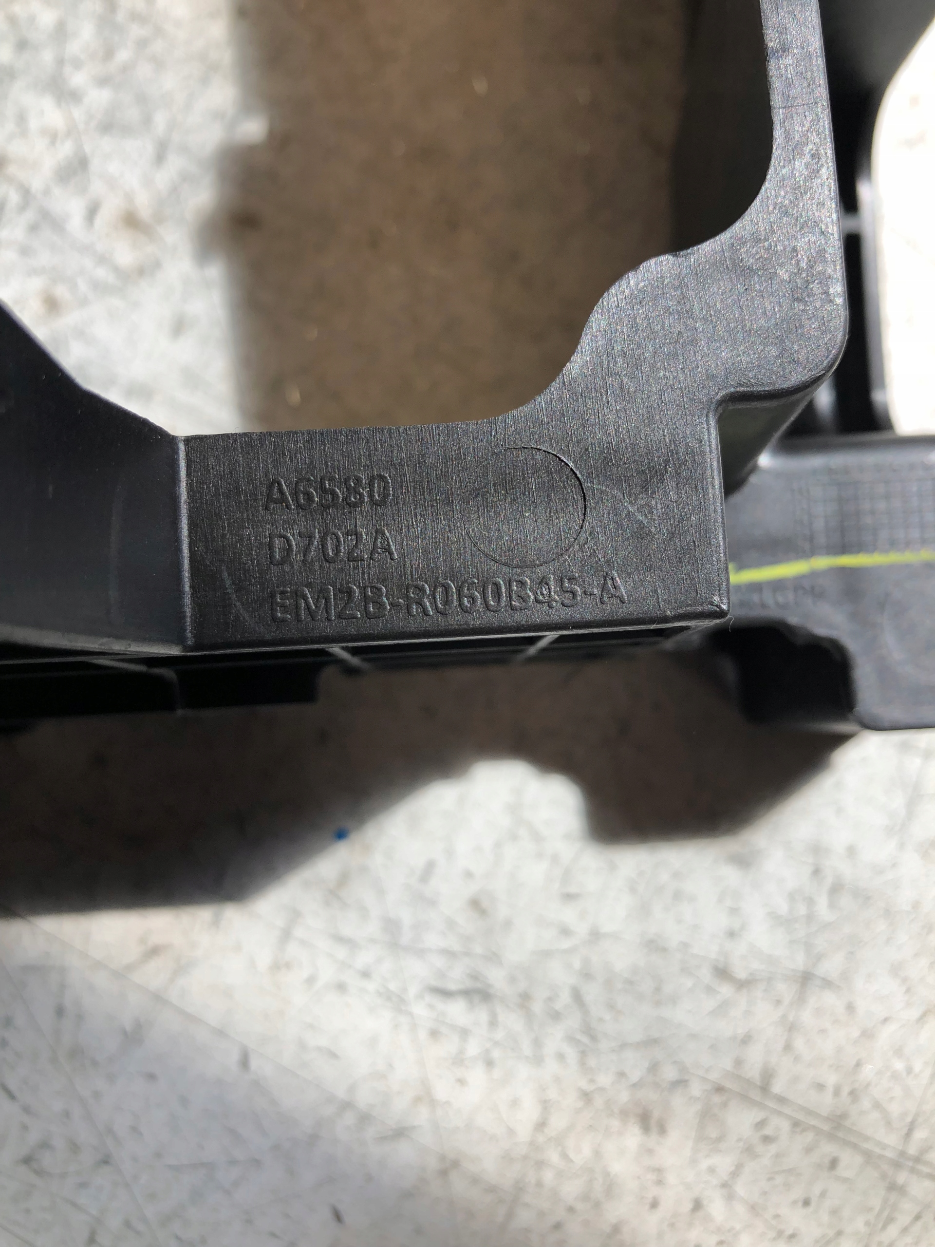 FORD EDGE MK2 Support plaque Support TUNELU EM2B-R060B45