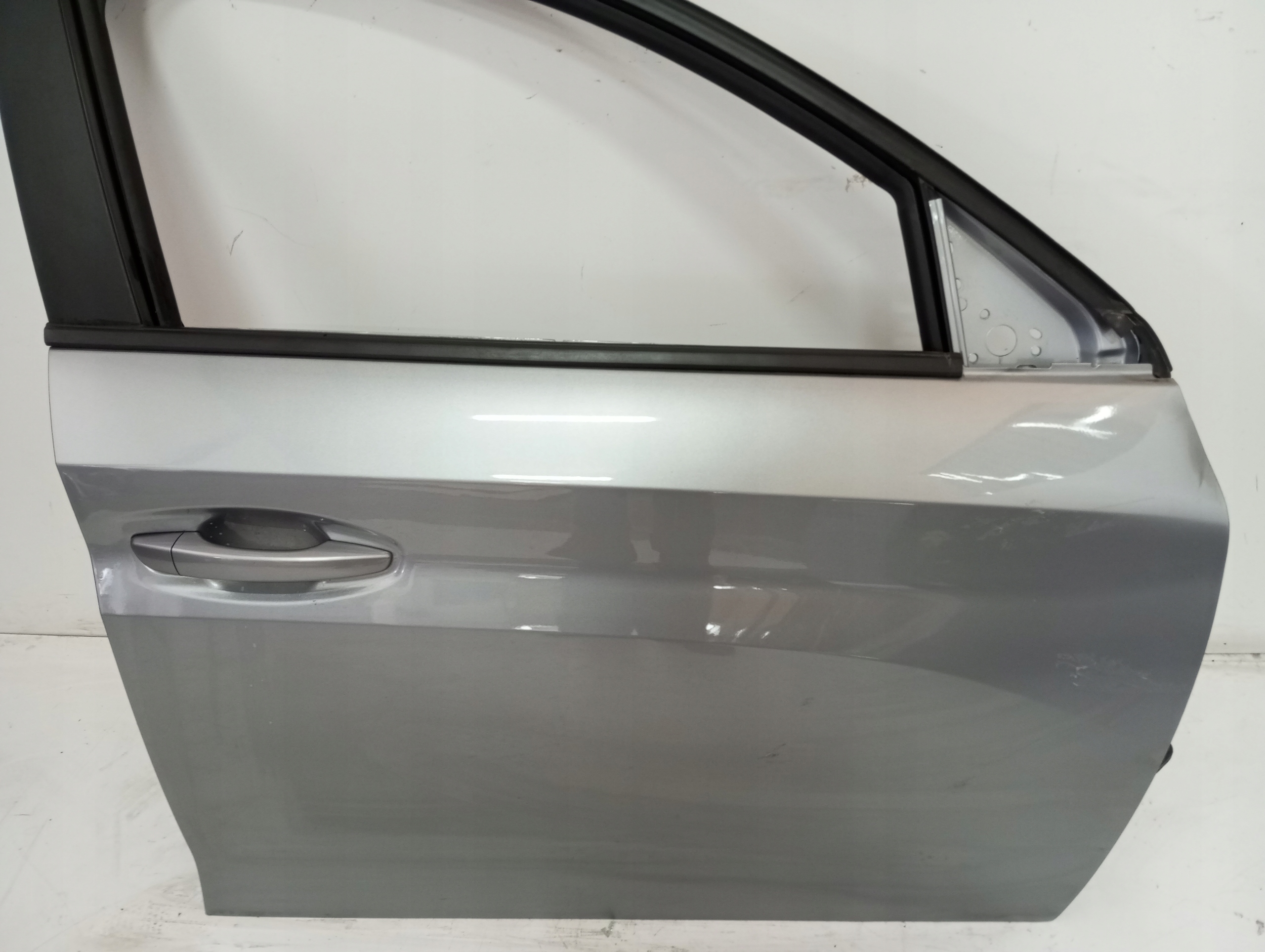 door right front PEUGEOT 208 23R BSZ