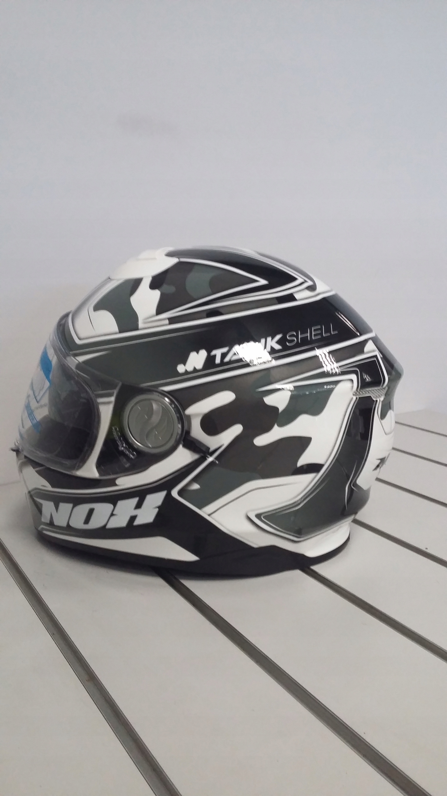 NOX kask TANK rozm.XL Model TANK