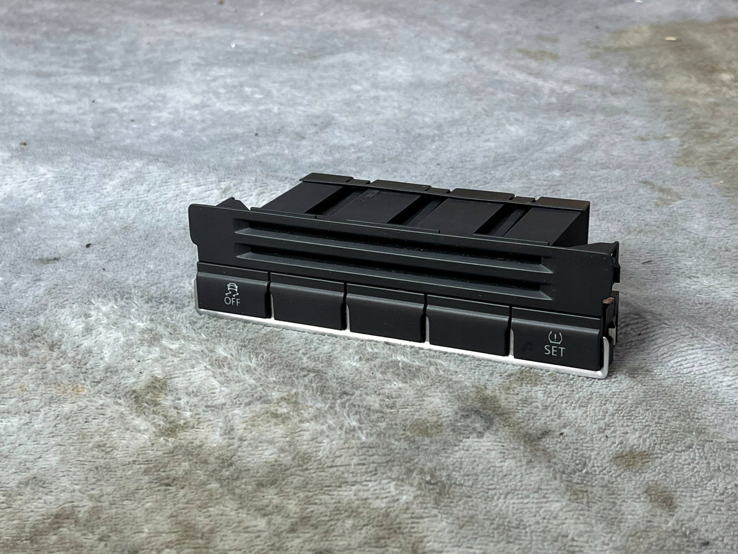 2009 Volkswagen Tiguan running board controls 5N2927132AG !J