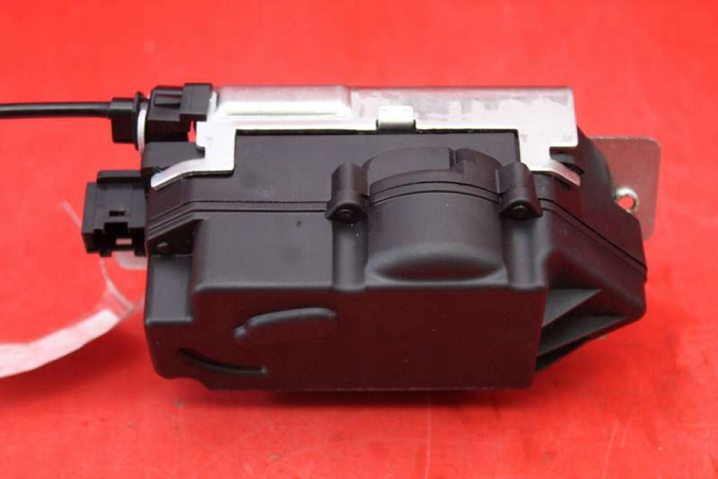 lock bonnet rear part boot MERCEDES E-KLASA W211 KOMBI 02-06