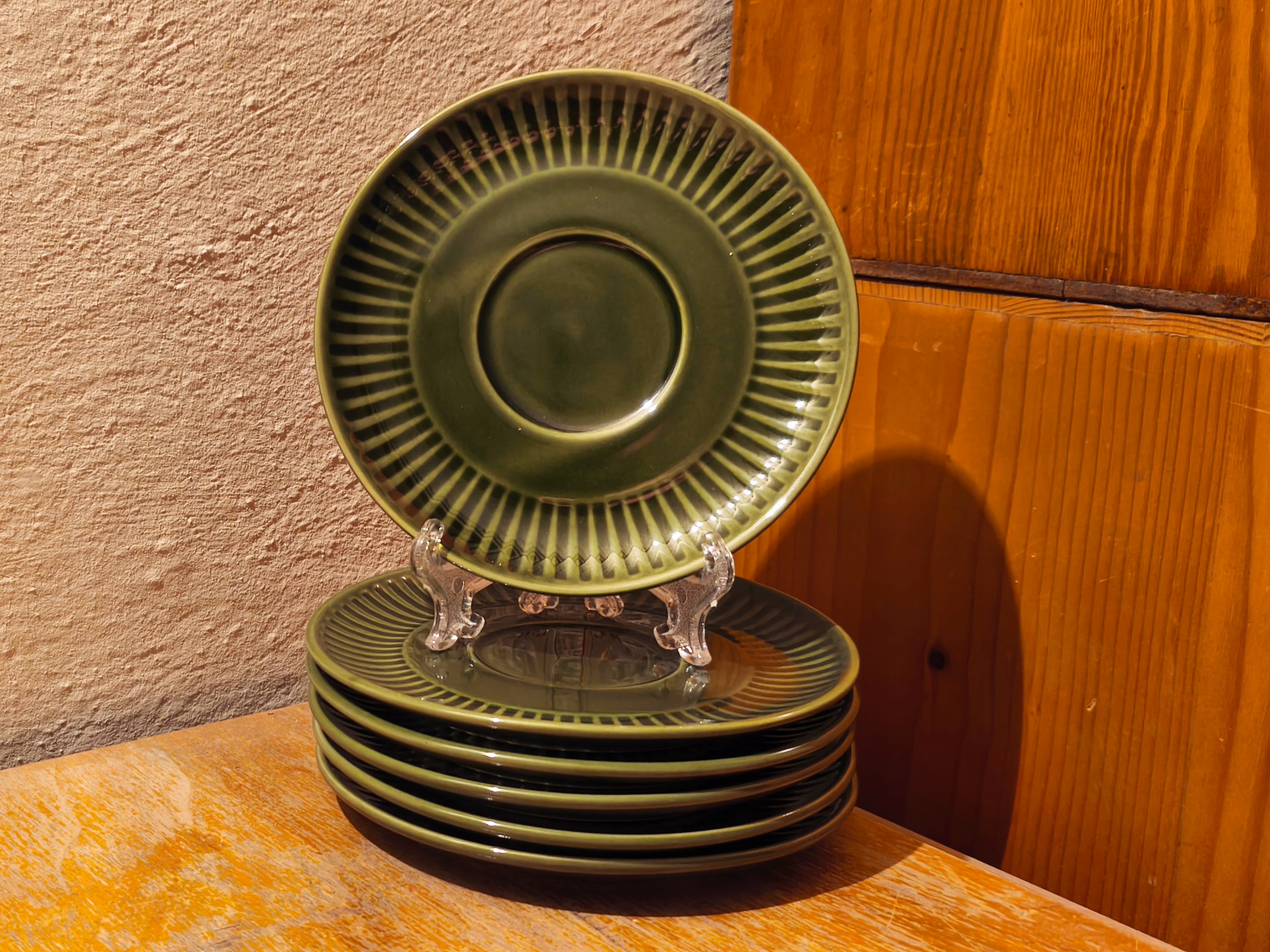 ZIELONY SPODEK PODSTAWKA POD FILIŻANKĘ EMKA IGA PORCELIT PRUSZKÓW PRL