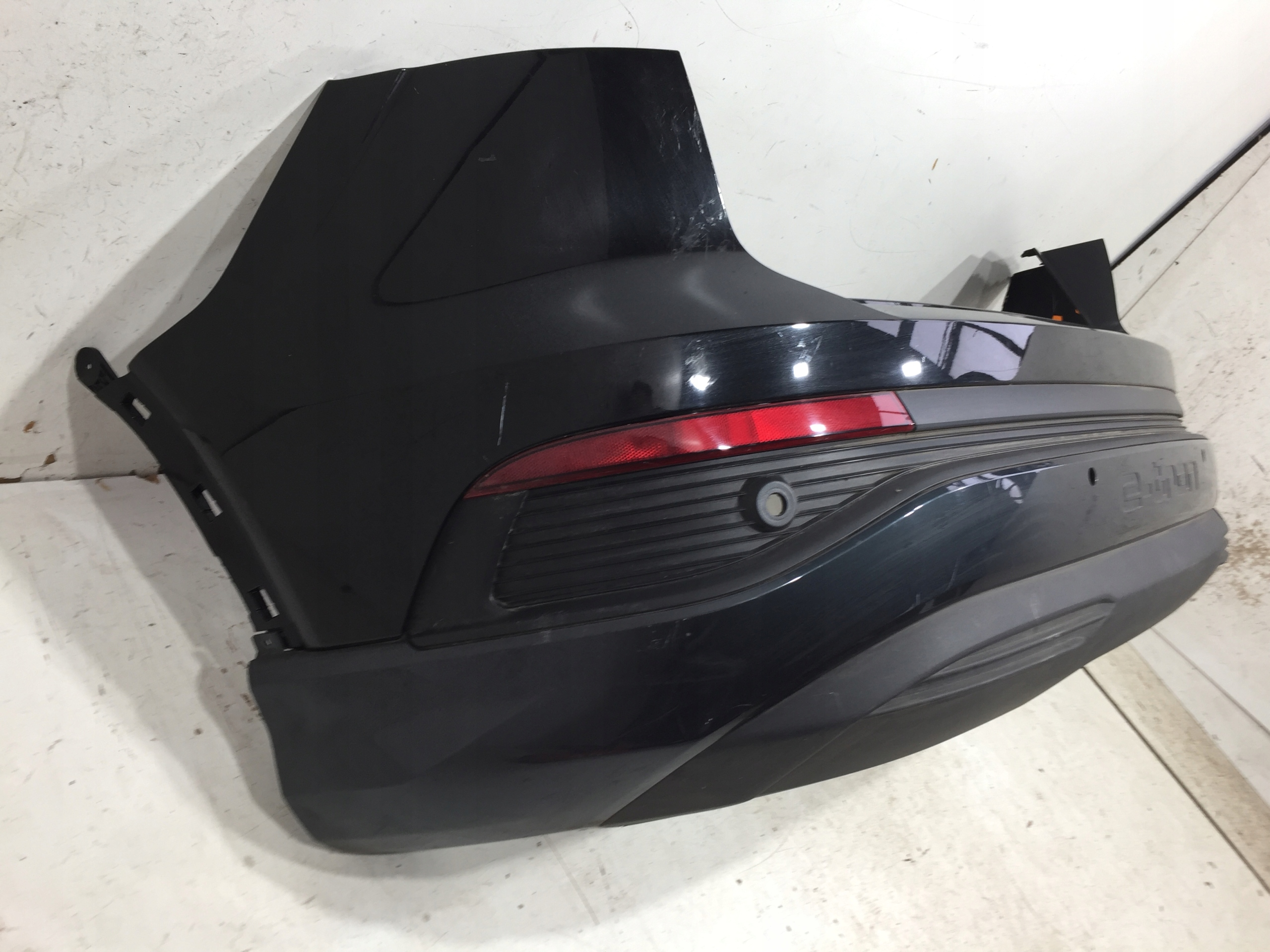 AUDI Q4 e-tron ZDERZAK TYŁ ORG !!! 89A807301A Typ samochodu 4x4/SUV Samochody osobowe