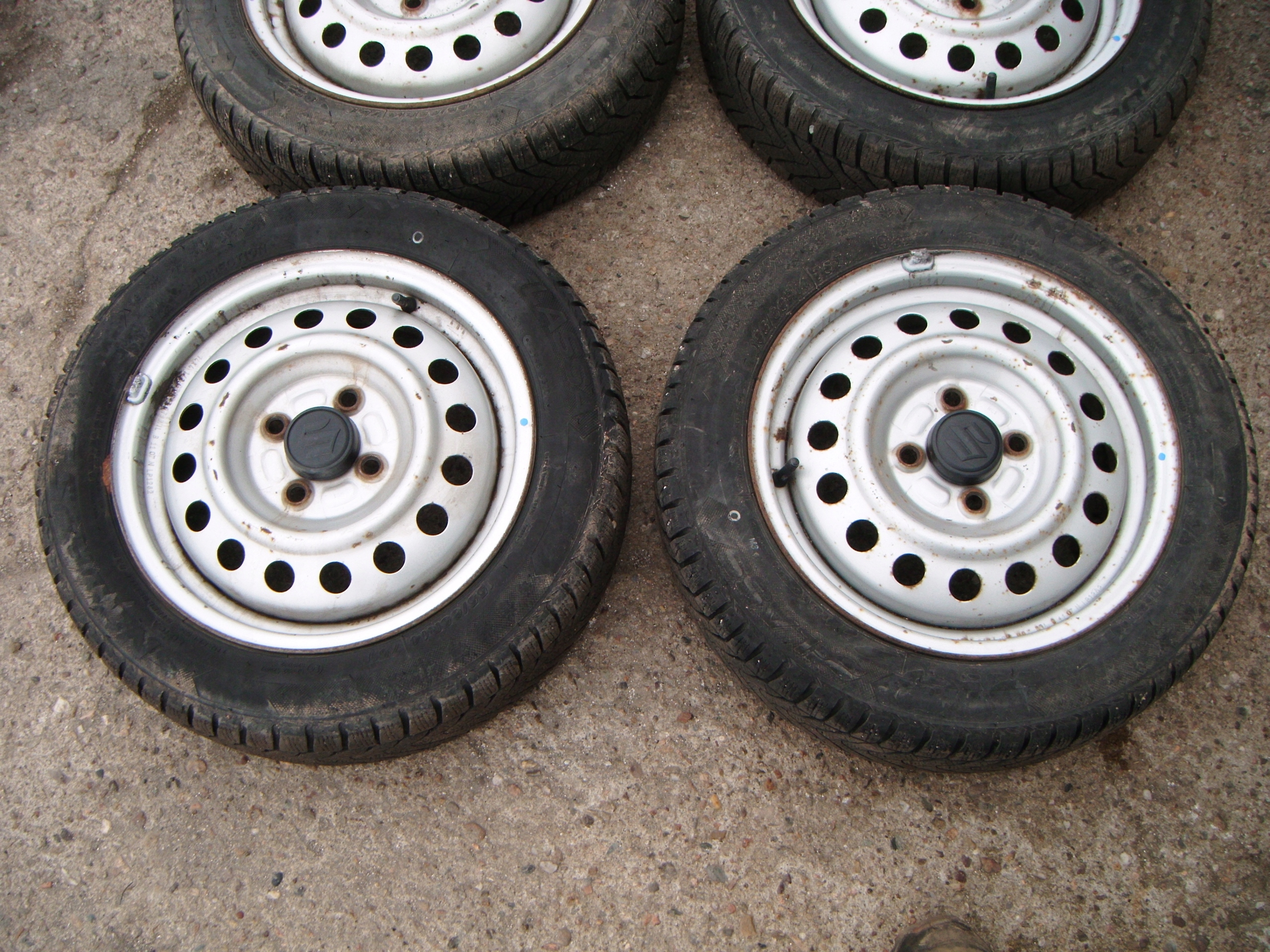 SUZUKI ALTO PIXO 09-14 1.0 B FELGI KOŁA 4X100 Marka opon inna