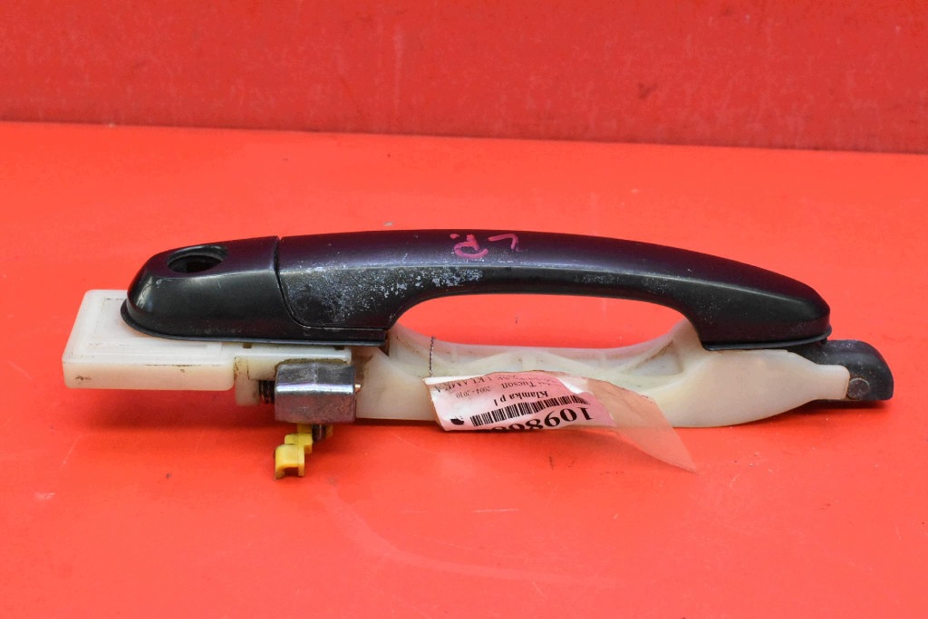 handle left front front CIEMNOZIELONA HYUNDAI TUCSON 1 and 04-10