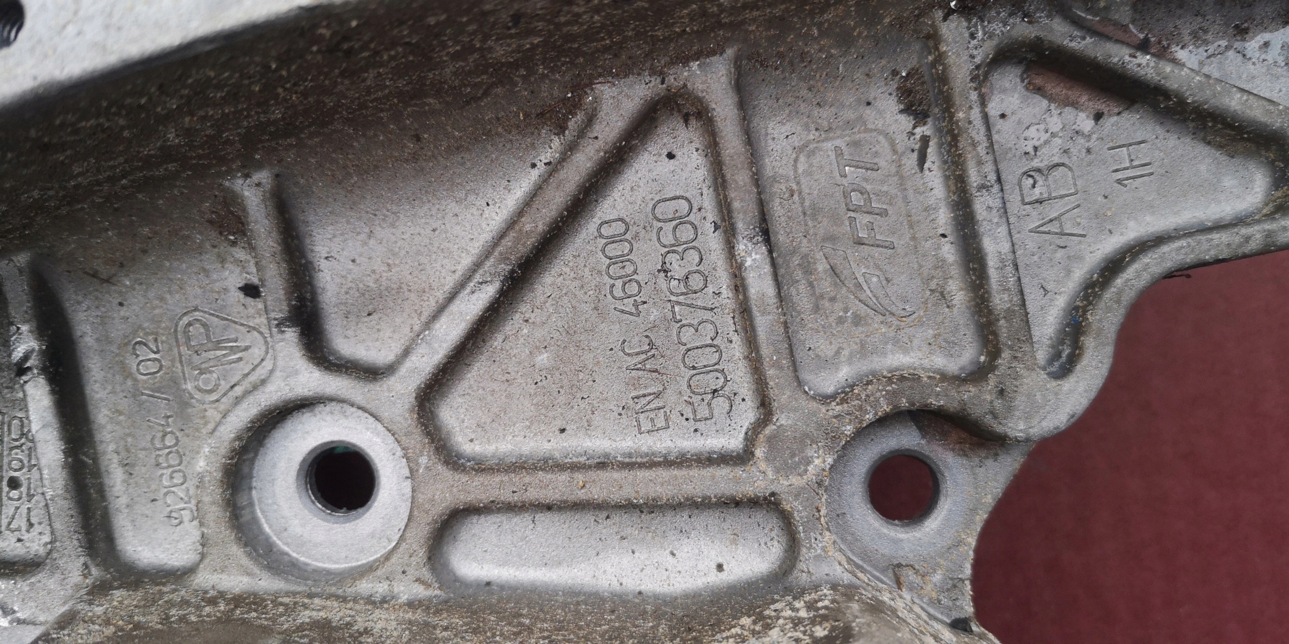 FIAT DUCATO 2.3 EURO6 Support 500376360 Comme Neuf