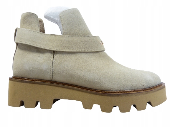 Bezové dámské kotníkové boty na jarní platformě na traperu Karino 37,5