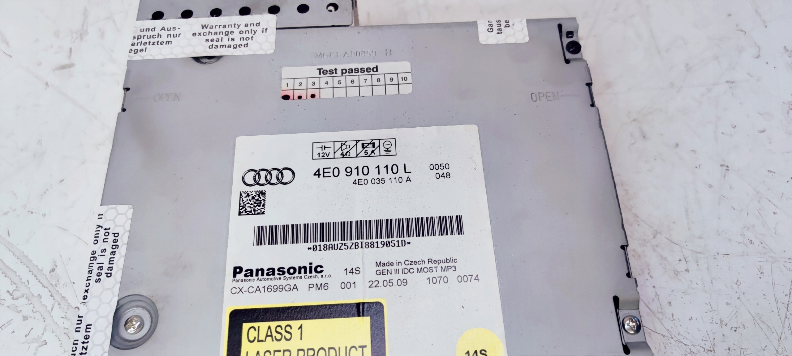 changer CD AUDI A4 A6 C6 A8 D3 4E0910110L 4E0035110A