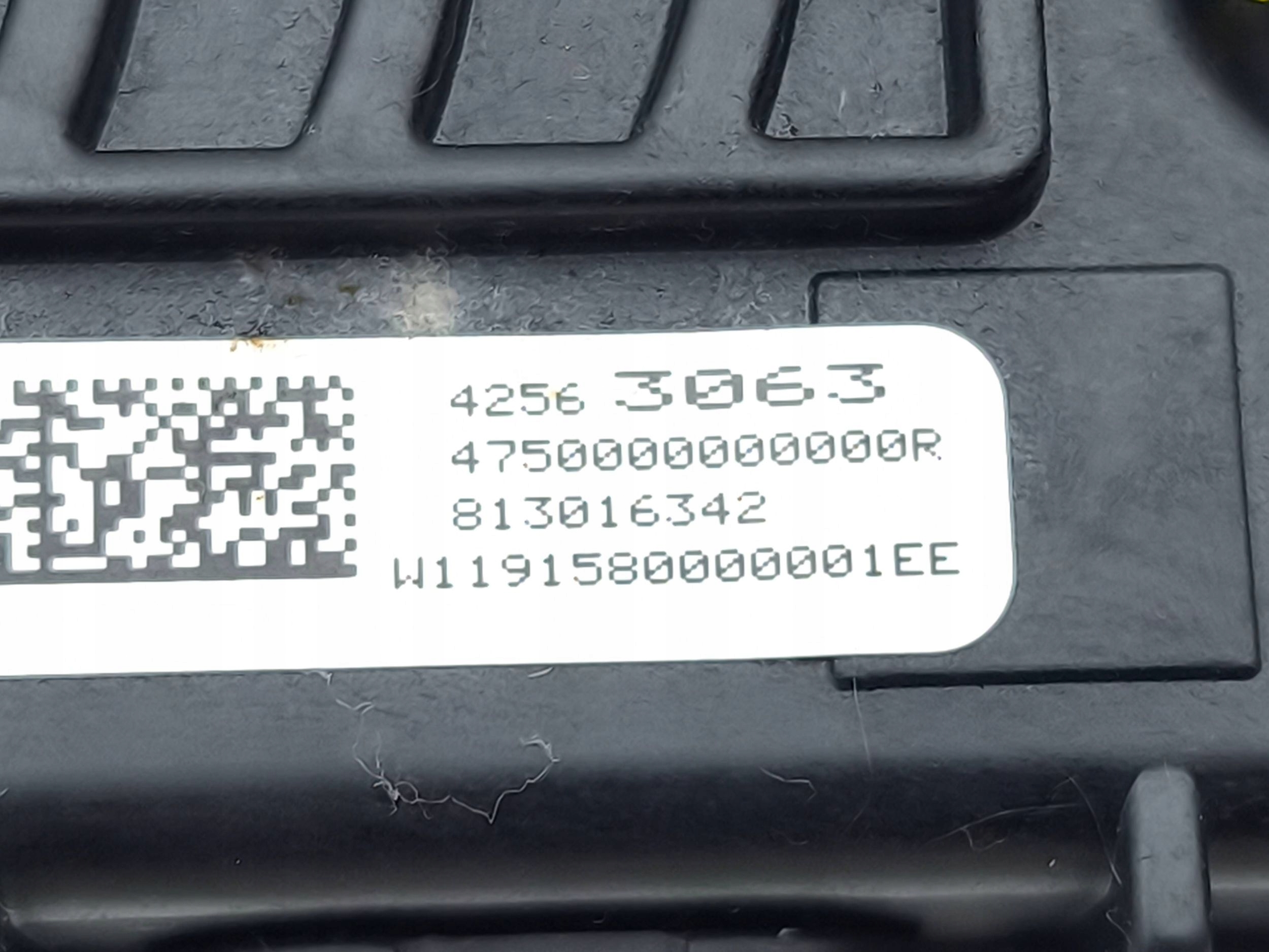 Chevrolet trax 2019 подушка коленная 42563063